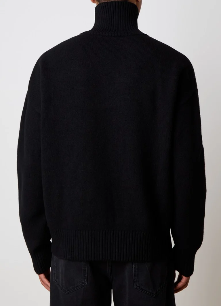AMI Paris Fine-knit turtleneck sweater made of virgin wool with knitted-in logo