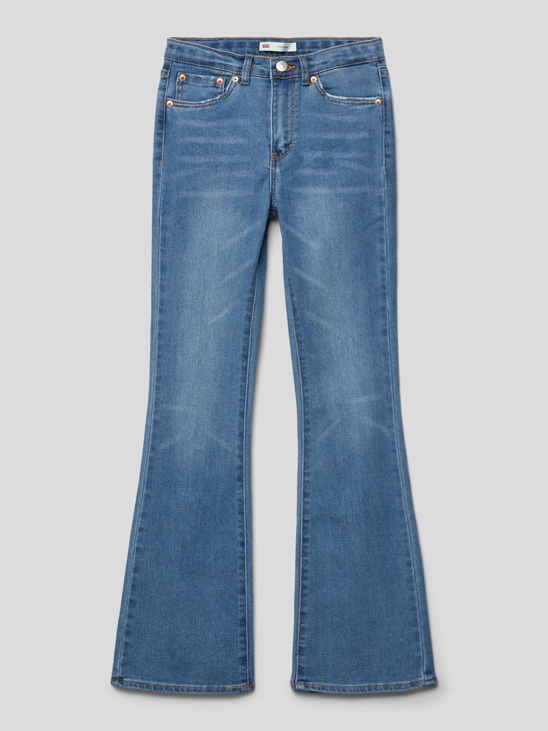 Jeans mit Label-Patch in blau