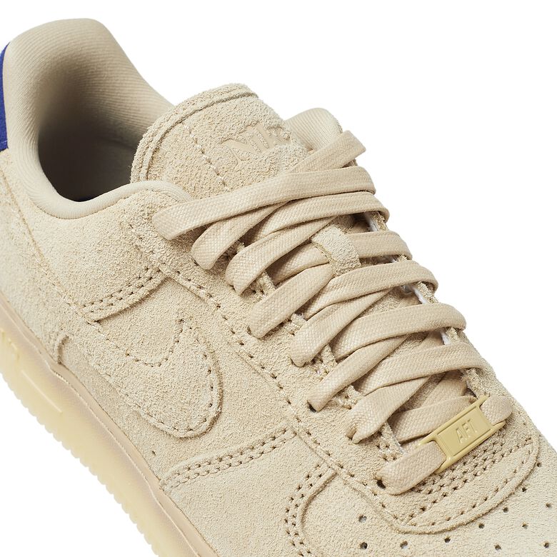 NIKE Wmns Air Force 1 '07 Lx Suede 