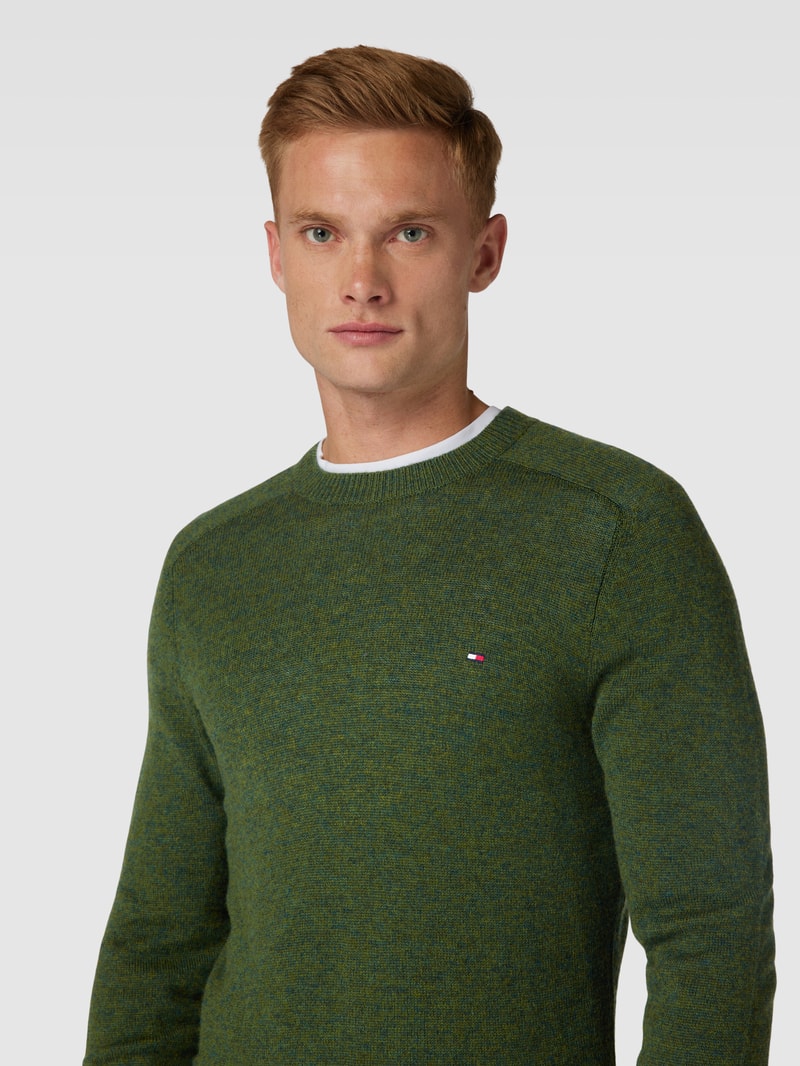 Strickpullover mit Label-Stitching Modell 'MERINO' in olivgrün
