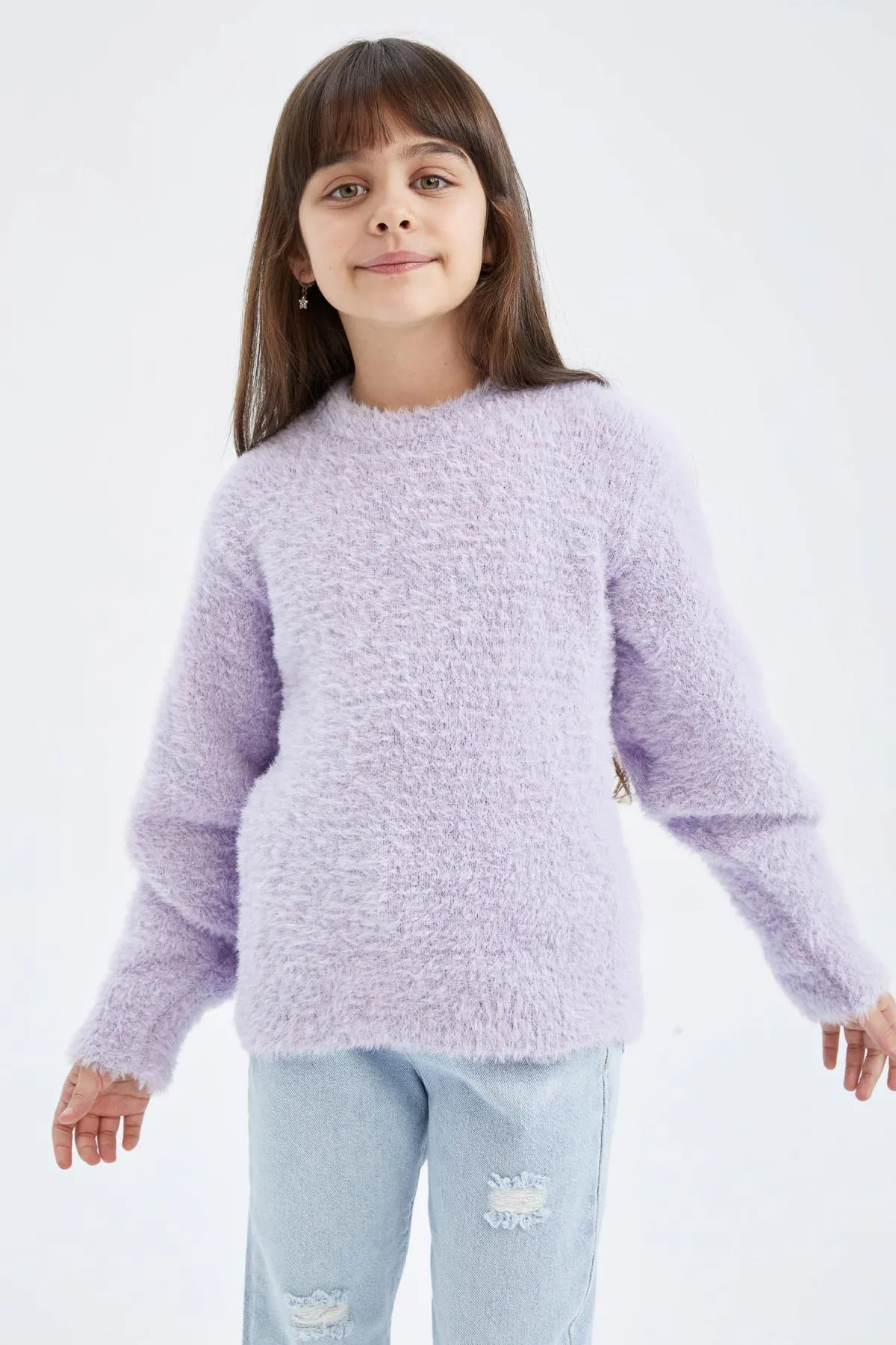 DeFacto  Mädchenpullover mit normaler Passform und Rundhalsausschnitt