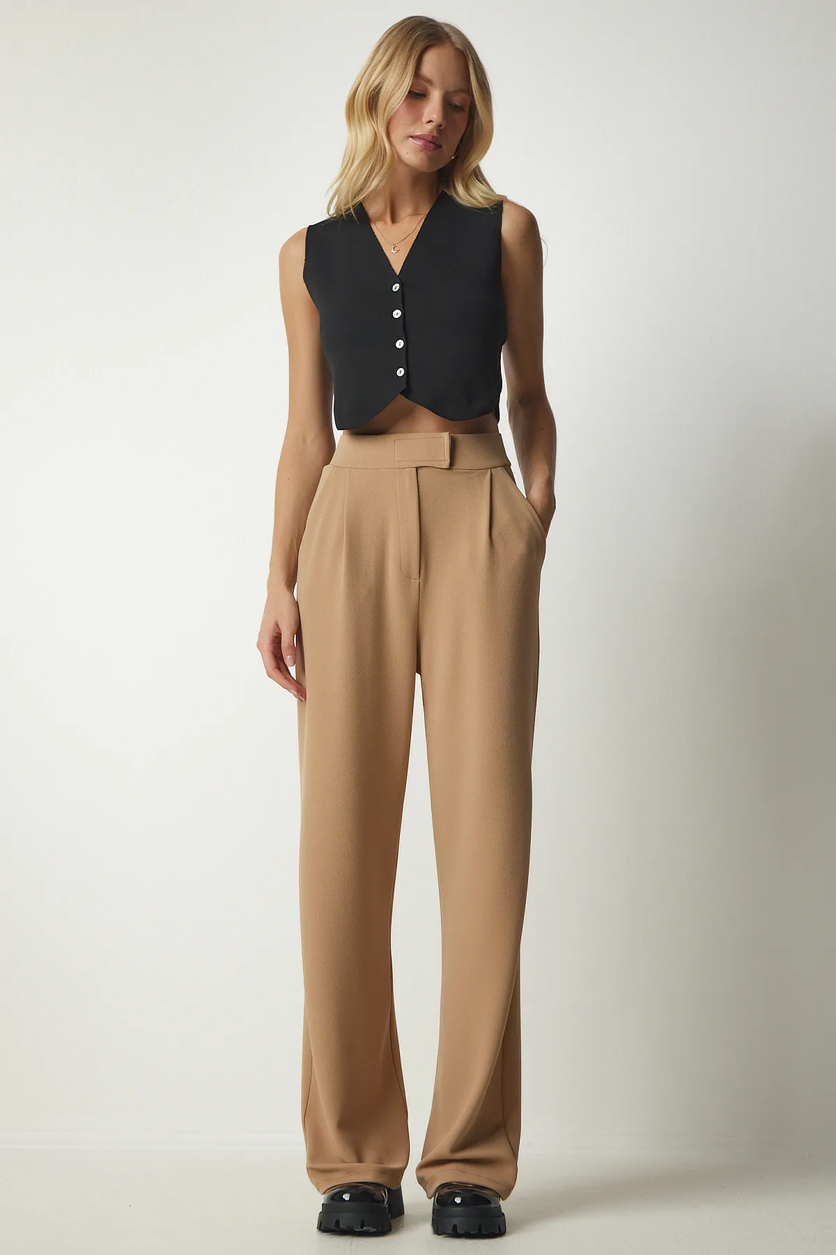 Happiness İstanbul  Bequeme gewebte Hose mit Biskuitbund und Klettverschluss für Damen RV00150