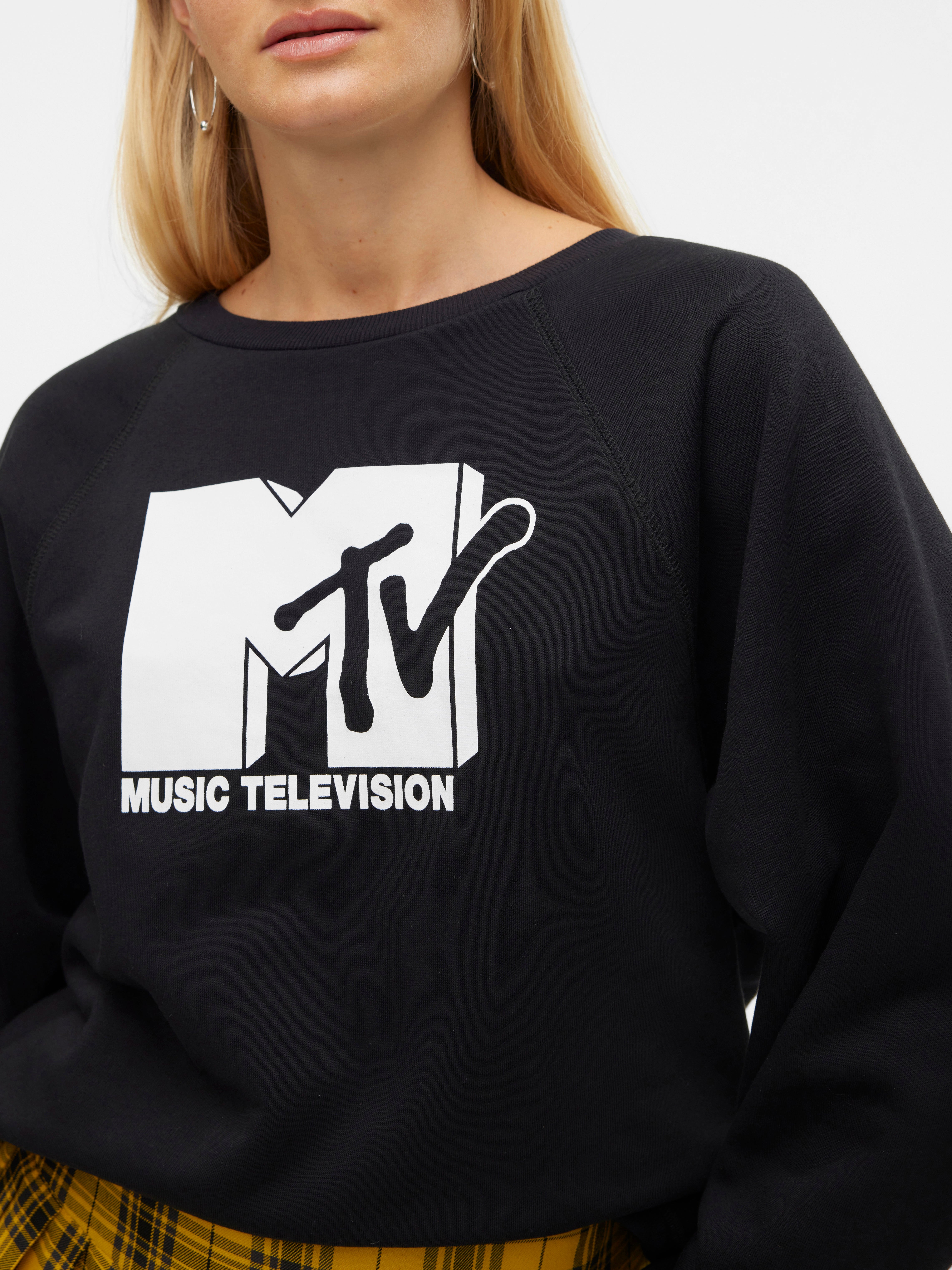 SOMETHINGNEW x PROJECT NOSTALGIA Sweatshirt