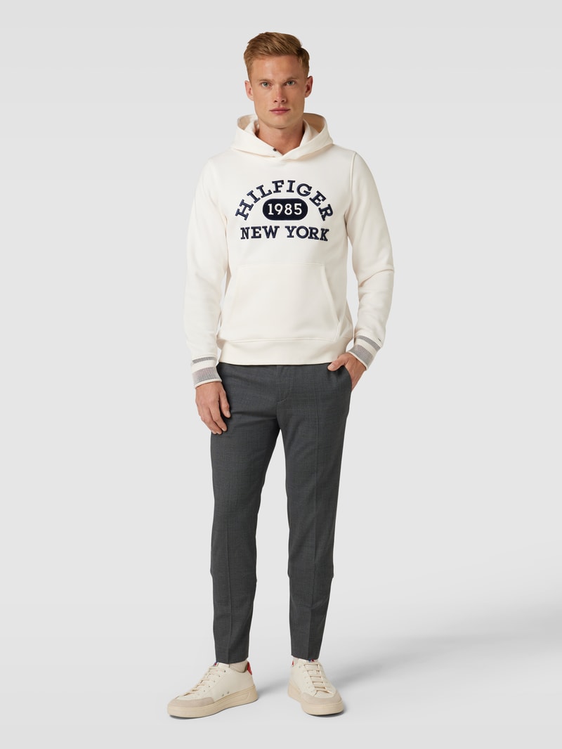 Hoodie mit Label-Stitching Modell 'MONOTYPE COLLEGIATE' in offwhite