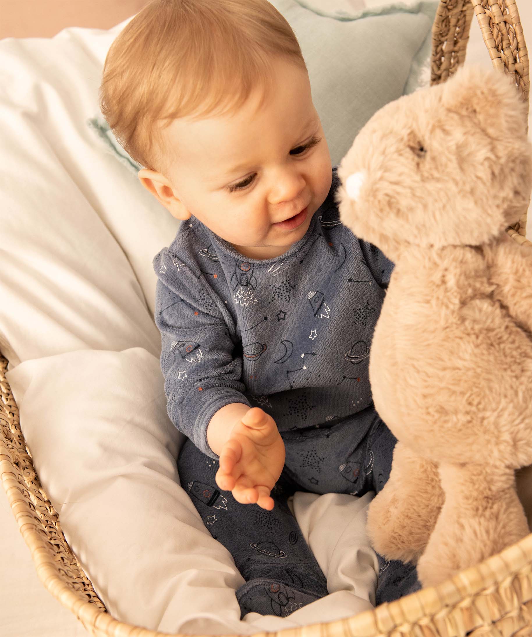 Pyjama bébé à pont-dos en velours à motifs espace bleu | GEMO