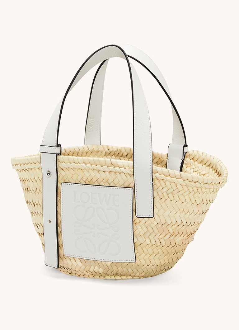 LOEWE Basket -pieni olkalaukku vasikannahkaisilla yksityiskohdilla