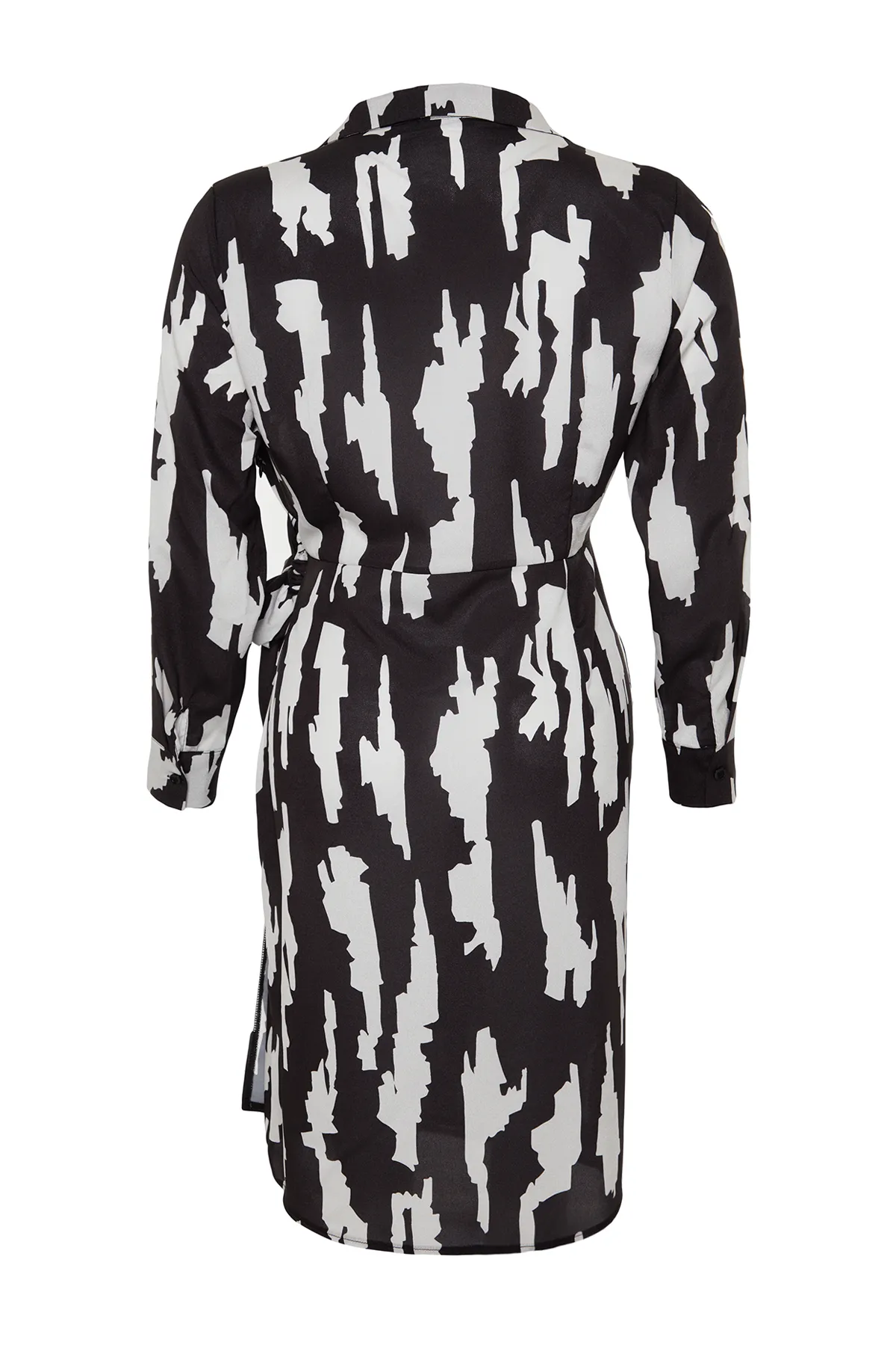 Trendyol Curve  Schwarz-weißes Midi-Webkleid mit Wickelbindung und Details TBBAW24AH00047