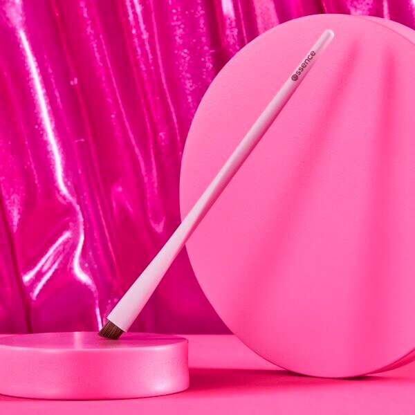 Essence 01 Brows on Fleek Brow Brush