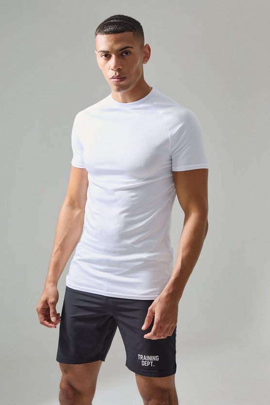 Man Active Lightweight Essentials Fitness Muscle-Fit T-Shirt