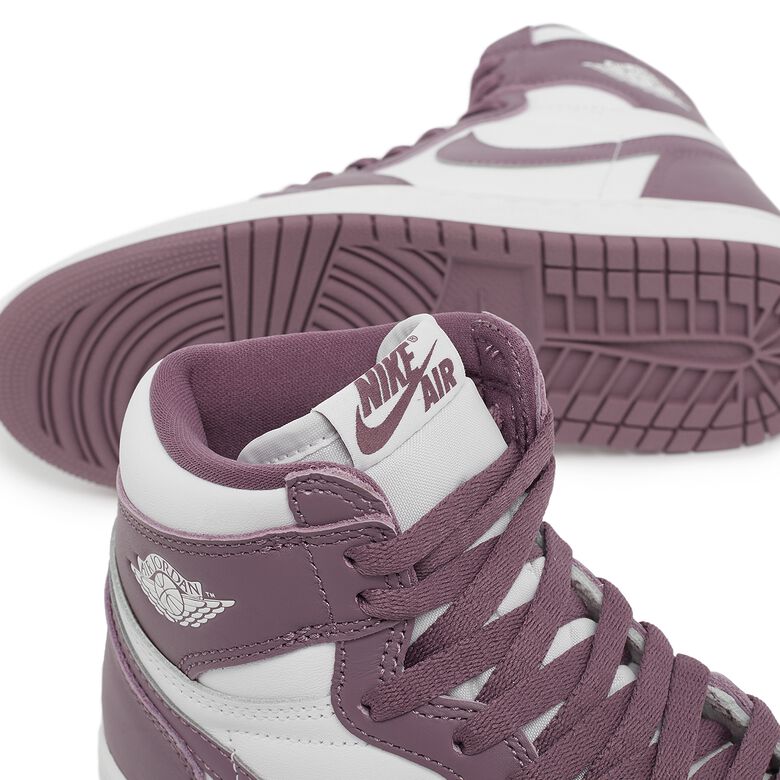 JORDAN Air Jordan 1 Retro High OG “Sky J Mauve” white/sky j mauve-white