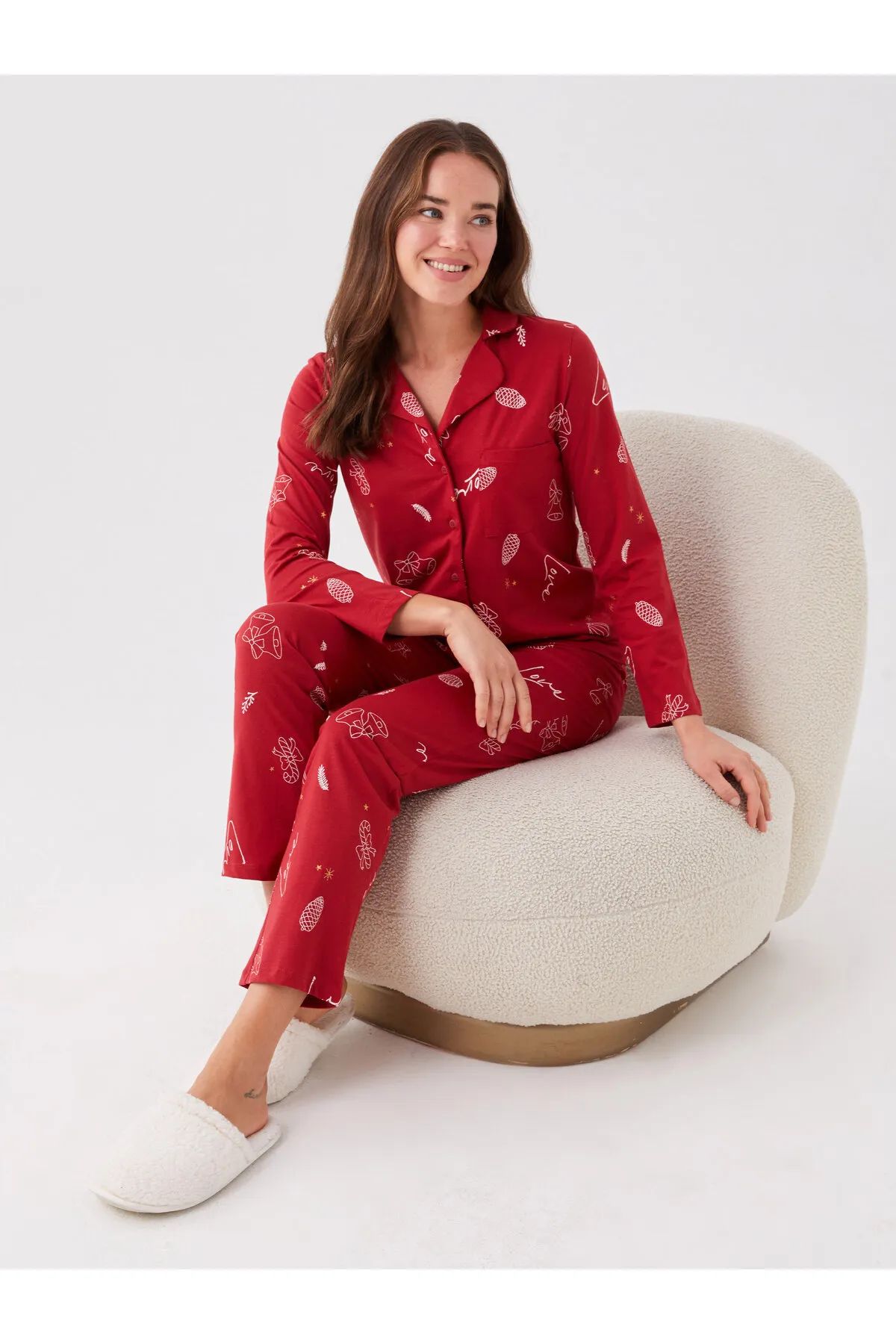 LC Waikiki  Langarm-Damenpyjama-Set mit Hemdkragen und Neujahrsmotiv