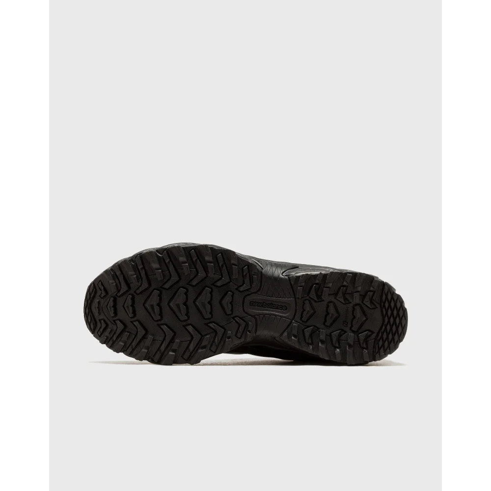 New Balance 610 ML610TBB / schwarz