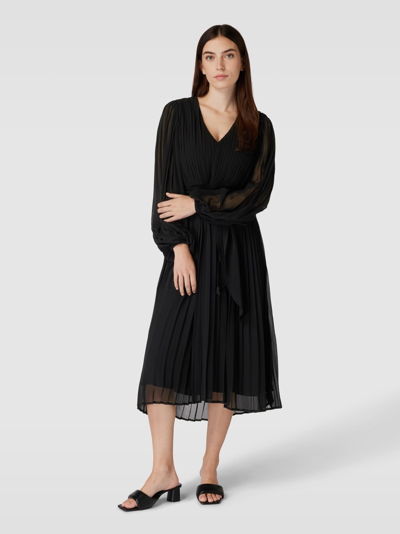 Midikleid mit Plisseefalten in schwarz