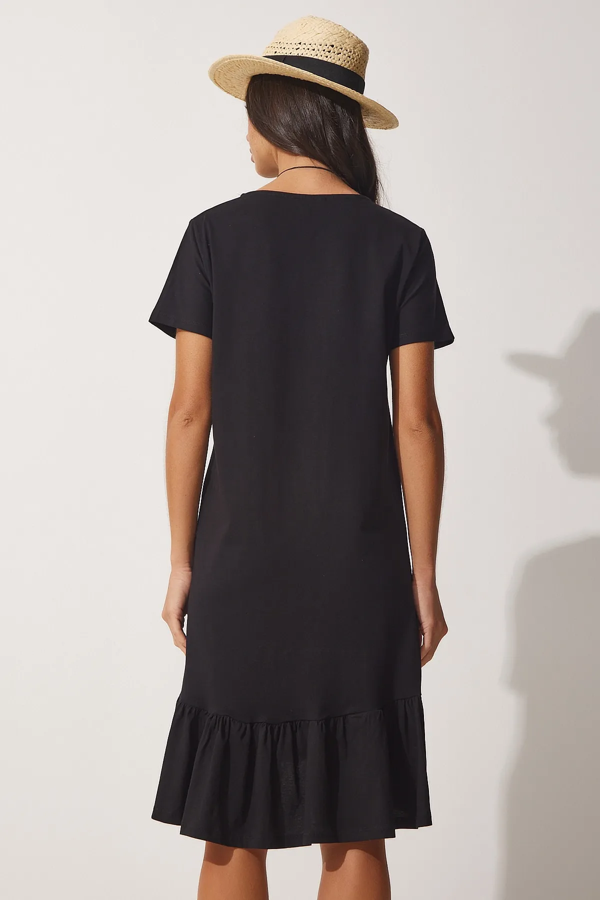 Happiness İstanbul  Schwarzes Volant-Sommer-Viskose-Strickkleid für Damen AP00186