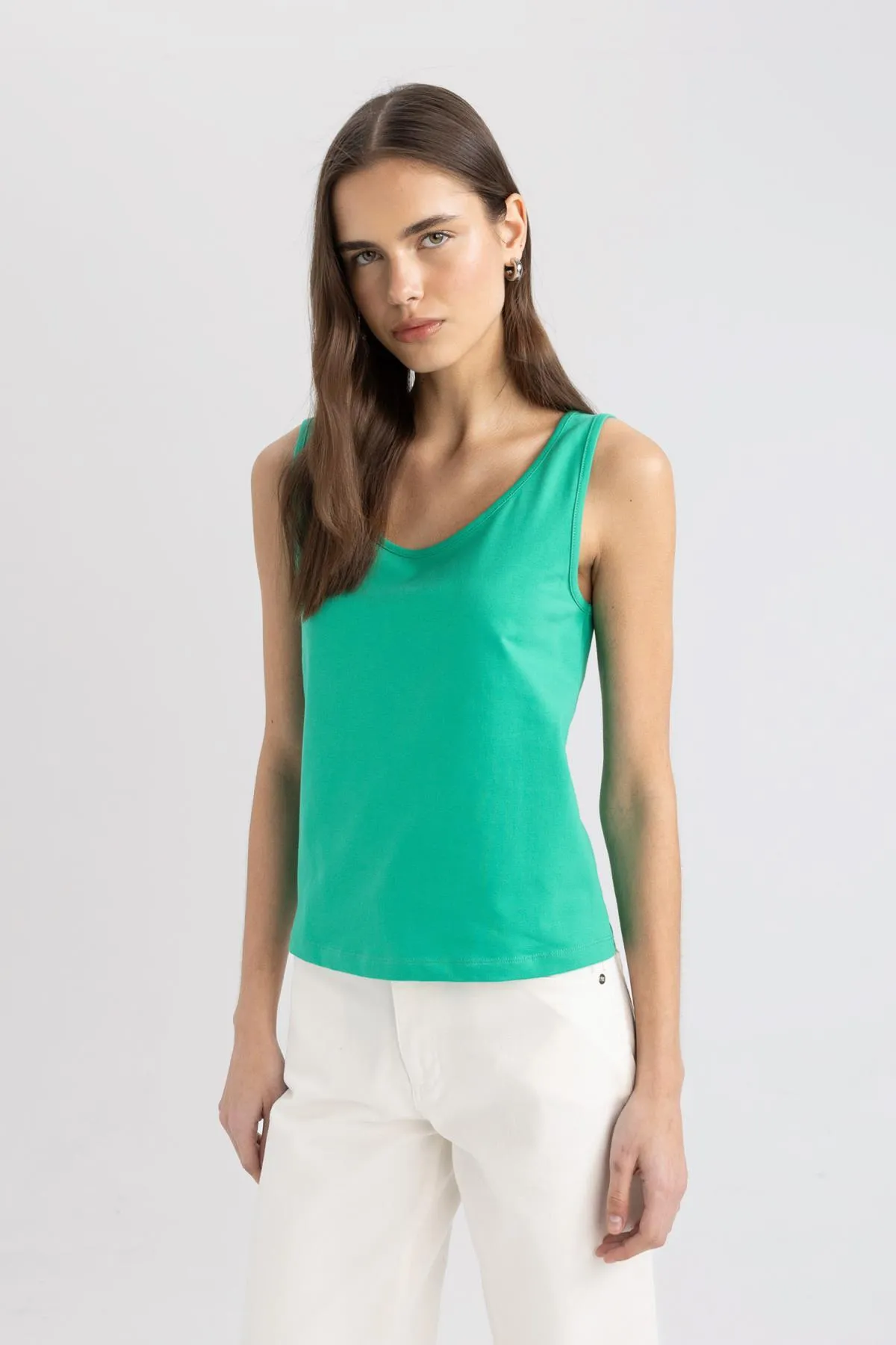 DeFacto  Slim Fit U-Kragen Athlete I1059AZ24SM