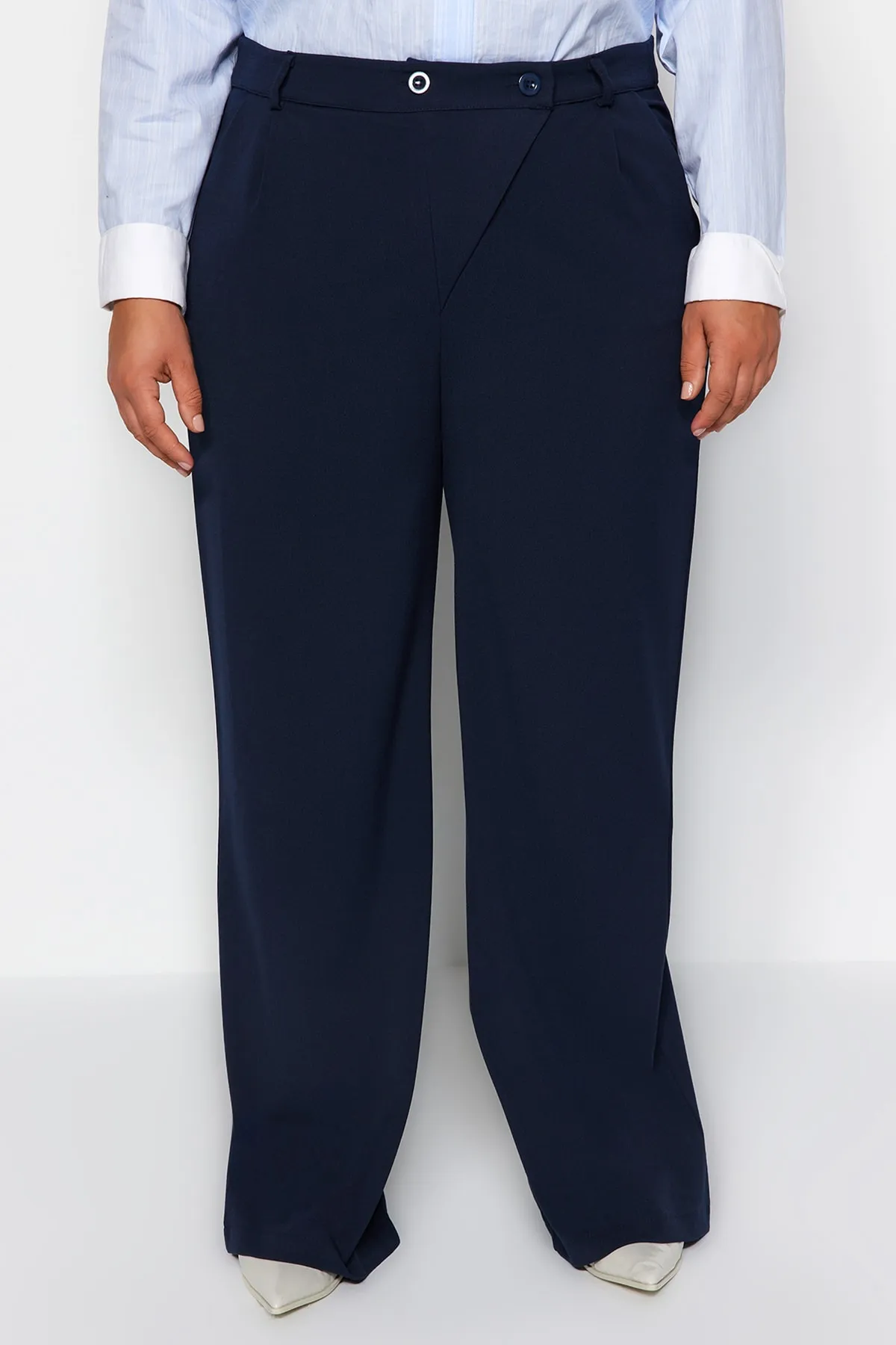 Trendyol Curve  Marineblaue, hoch taillierte, doppelt geknöpfte, asymmetrische, karierte Webhose TBBAW23AR00038