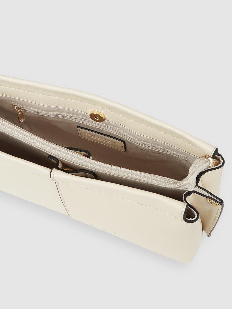Pochette in Leder-Optik Modell 'Nees' in ecru