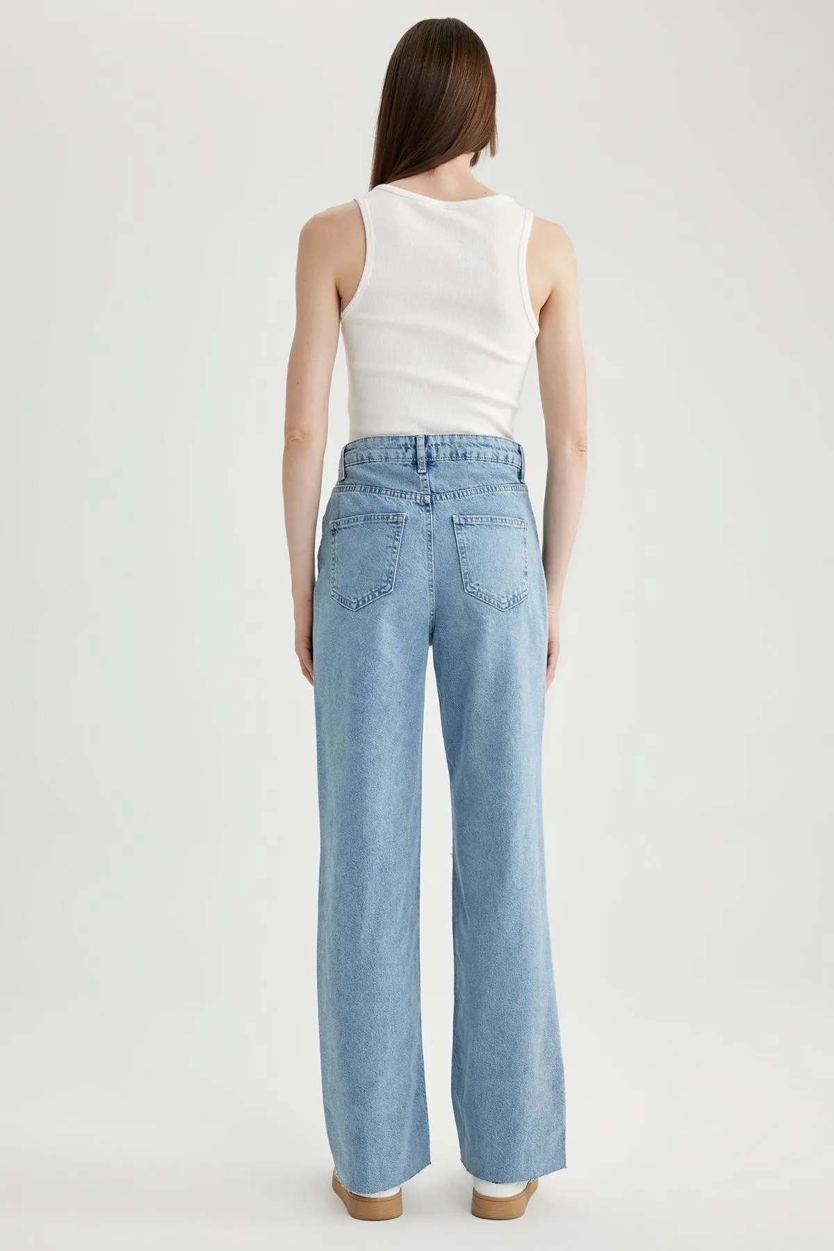 DeFacto  90er-Jahre-Jeans mit weitem Bein und zerrissenen Details, lange Jeans A5148ax23hs