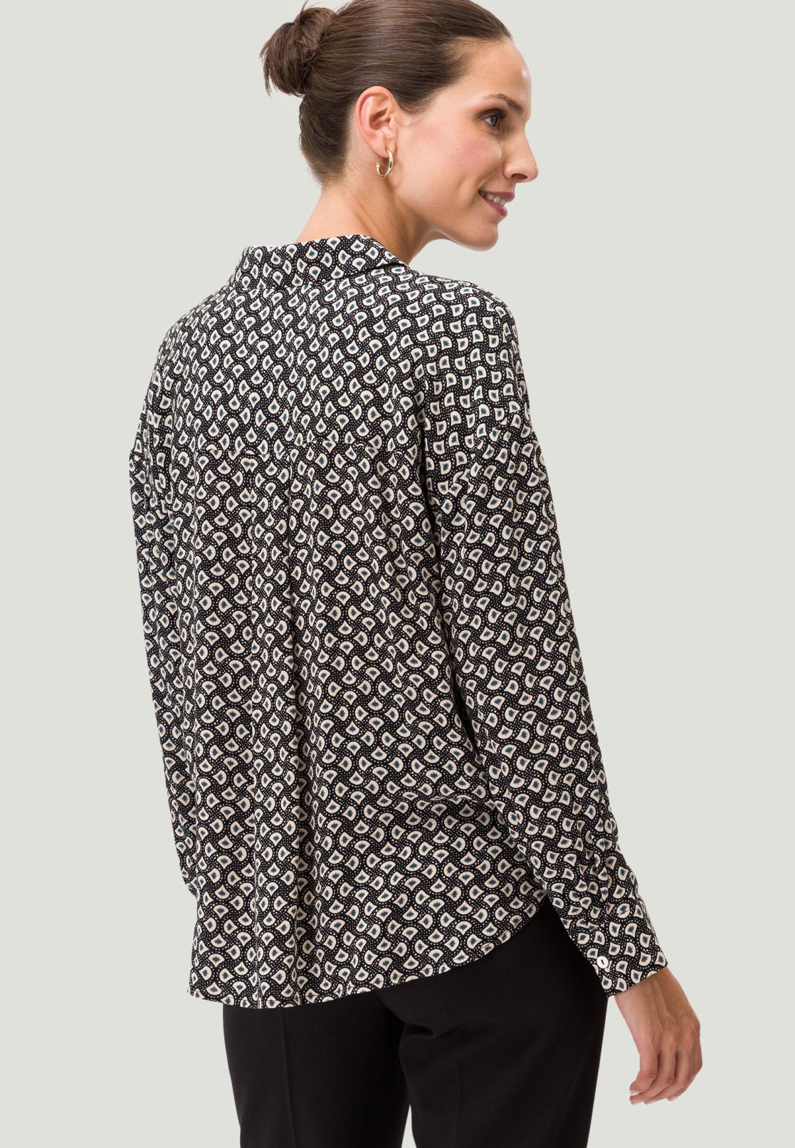 Hemdbluse mit Minimal Print