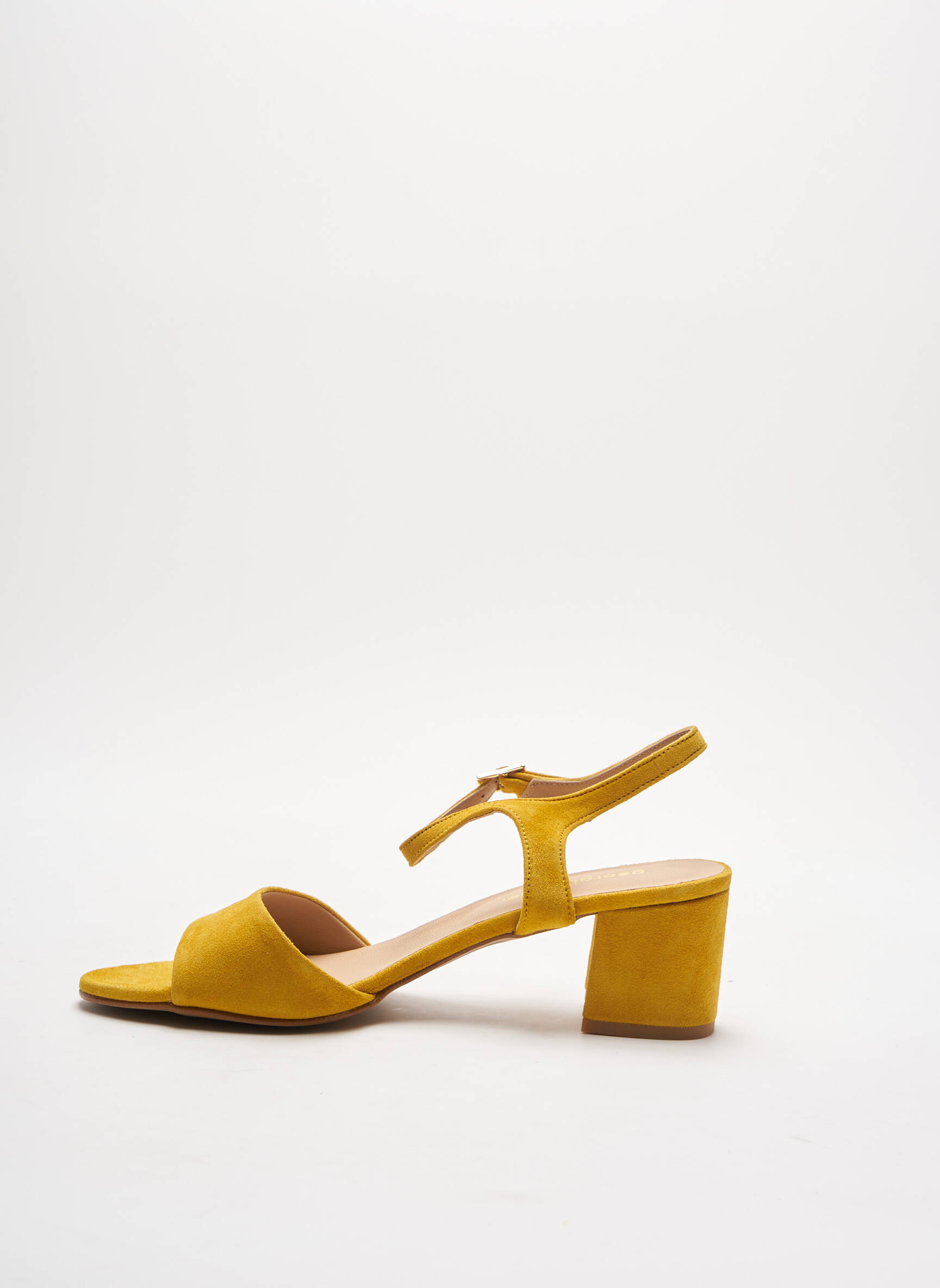 Georgia Rose Sandales Nu Pieds Femme couleur jaune
