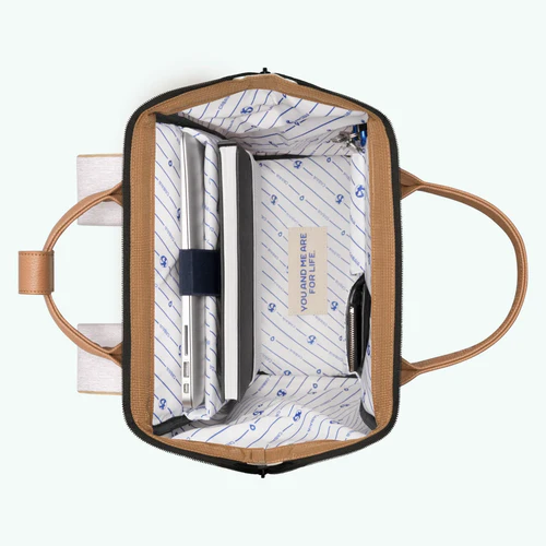 Adventurer Medium Arequipa Cream Backpack