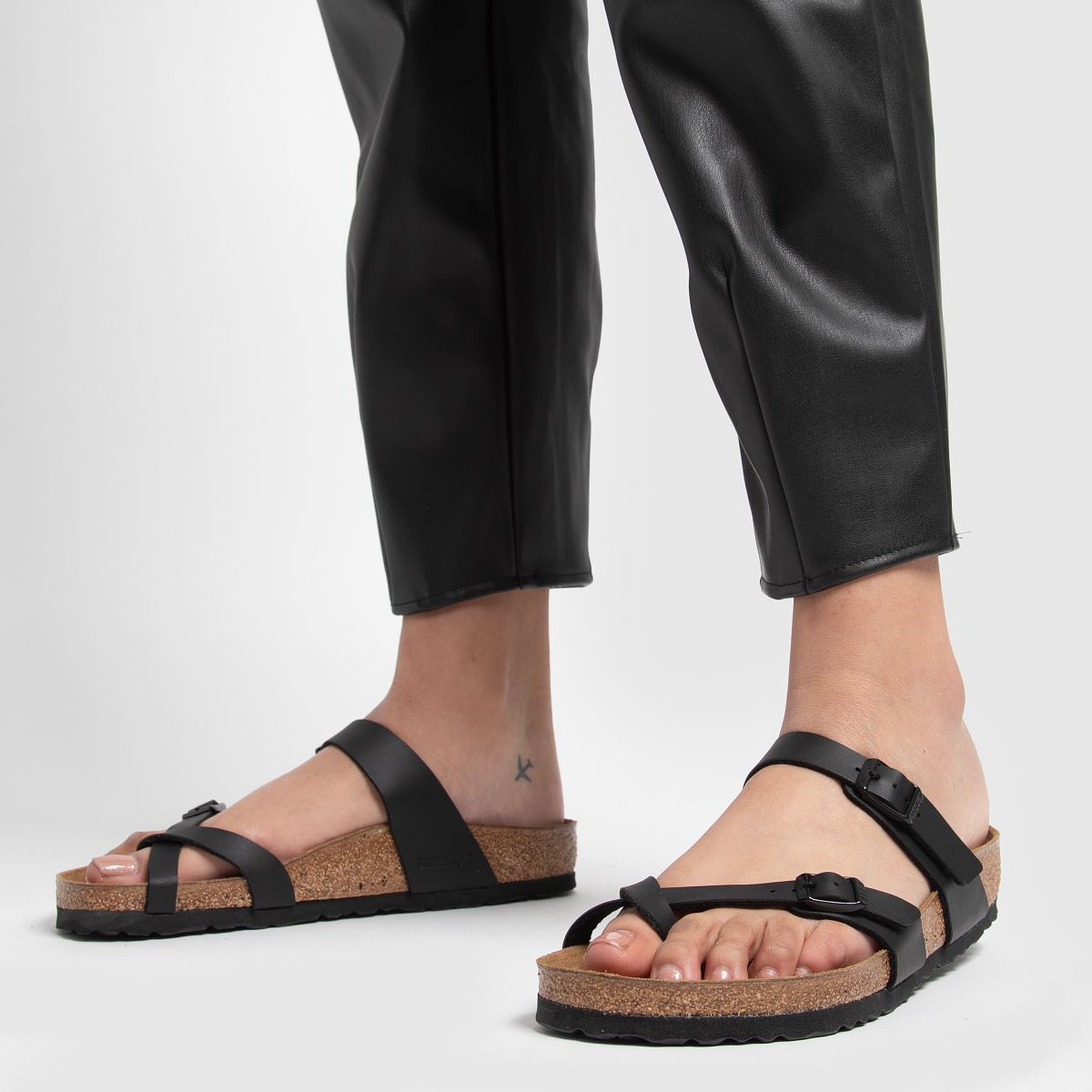 BIRKENSTOCK – Mayari – Svarta sandaler med smal passform