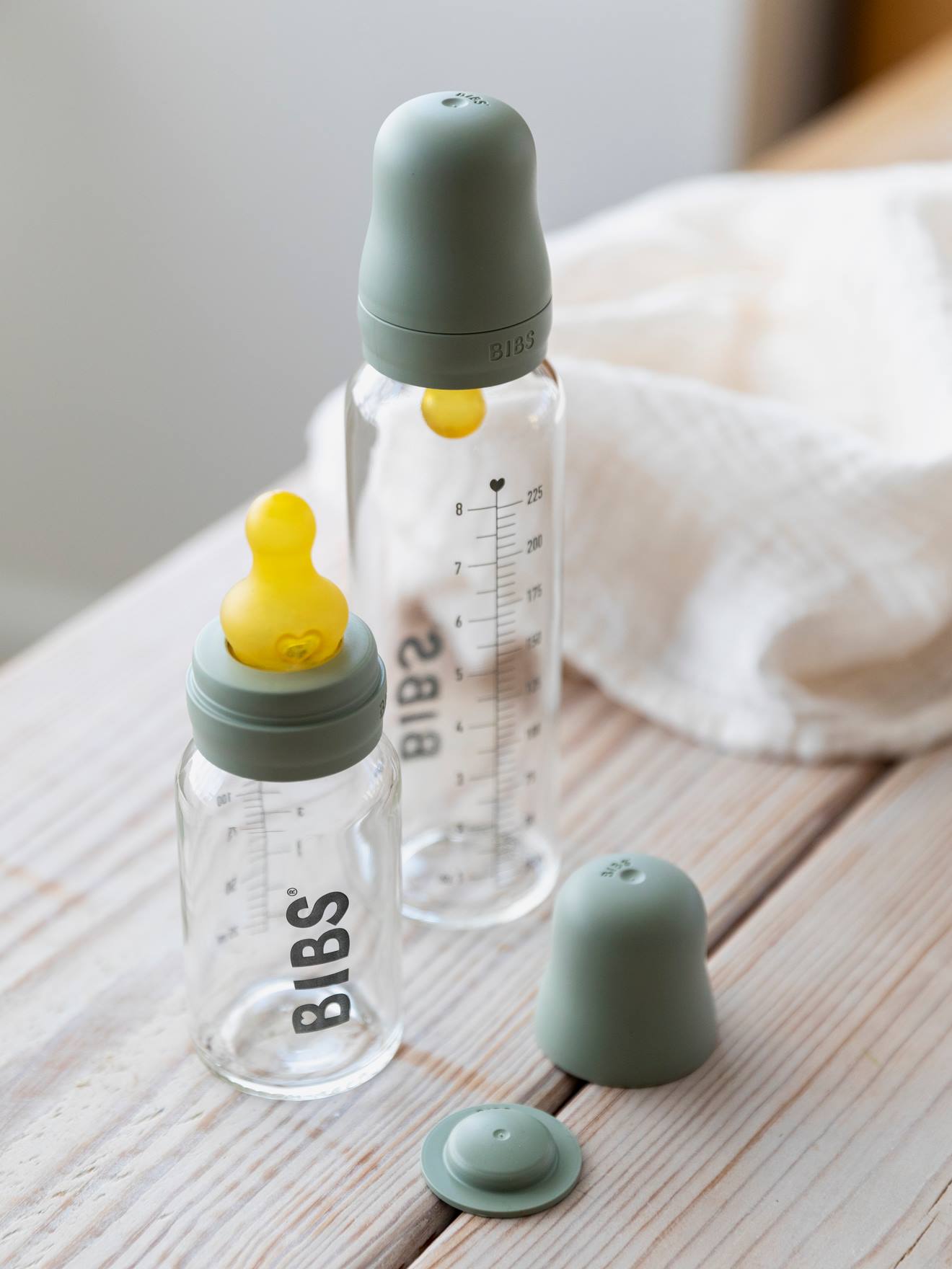 Biberon en verre 225 ml BIBS blanc