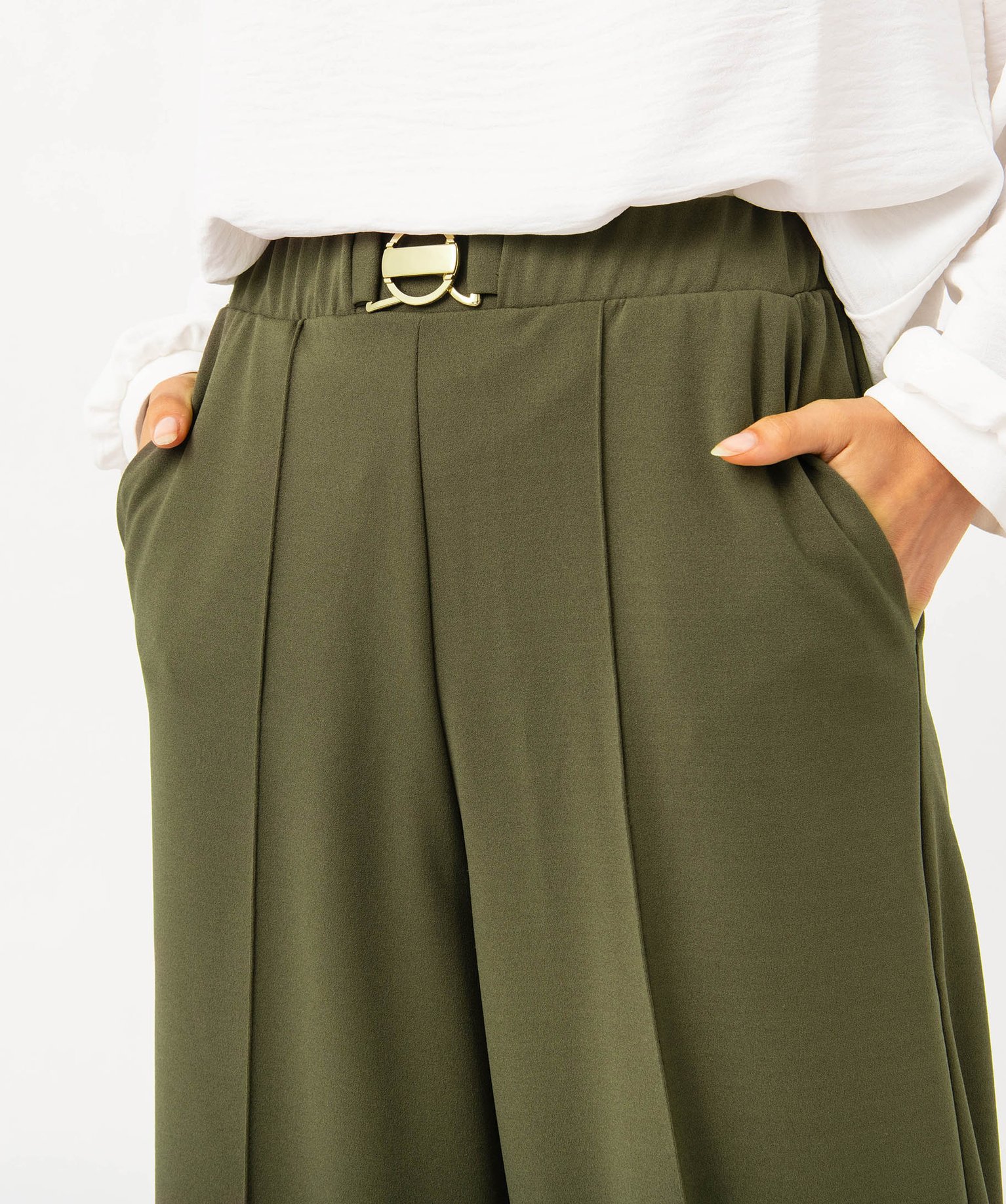 Pantalon en maille extensible avec bijou à la ceinture femme kaki | GEMO