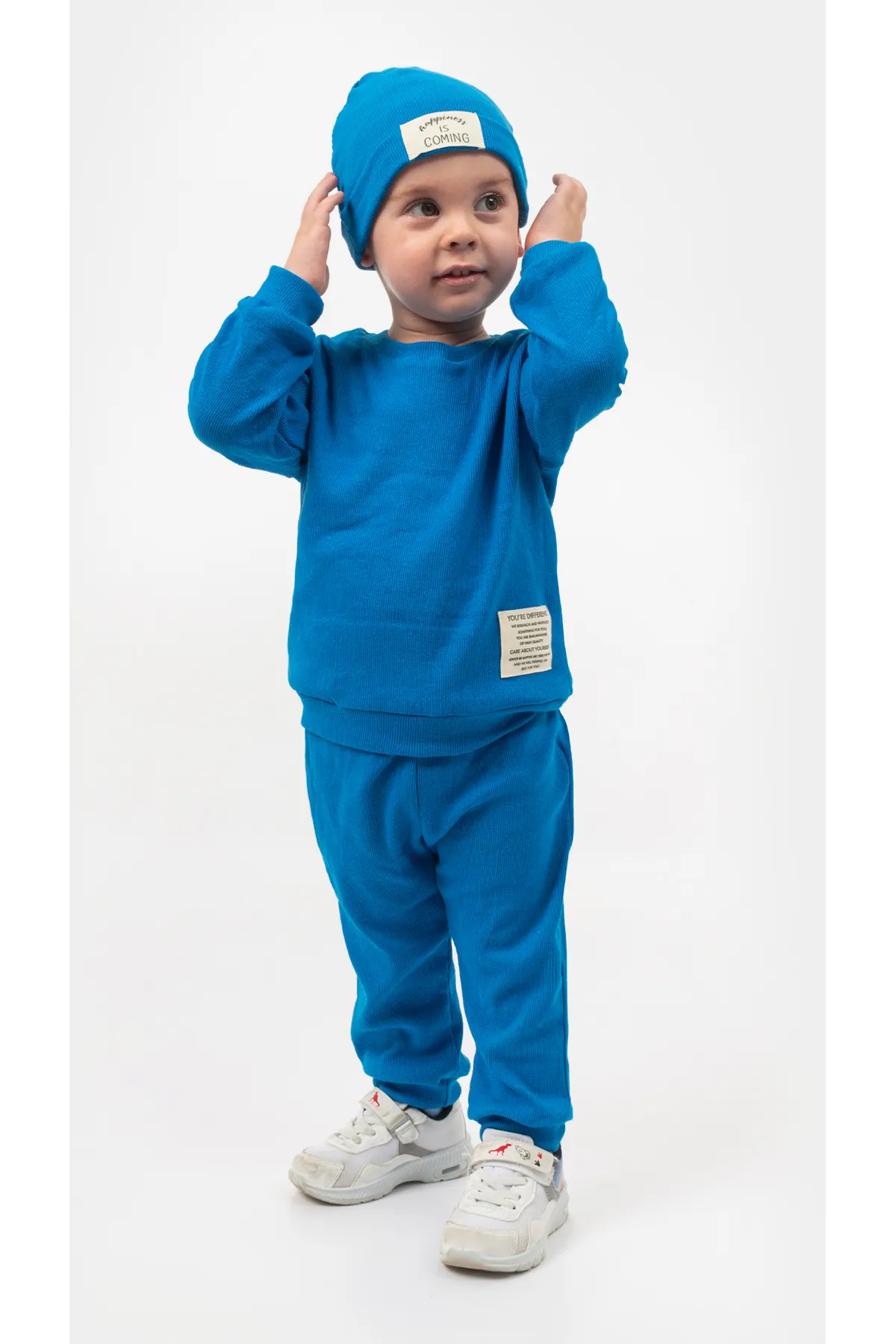 Bubito  Unisex-Mütze mit Wappendetail, 3-teiliges Set aus Oberteil und Unterteil mit Kordelzug, blau