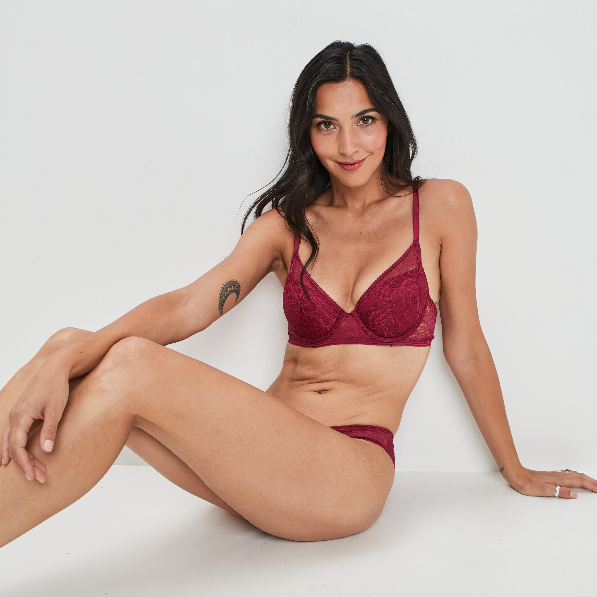 Soutien-gorge corbeille en dentelle rose framboise femme | La Halle