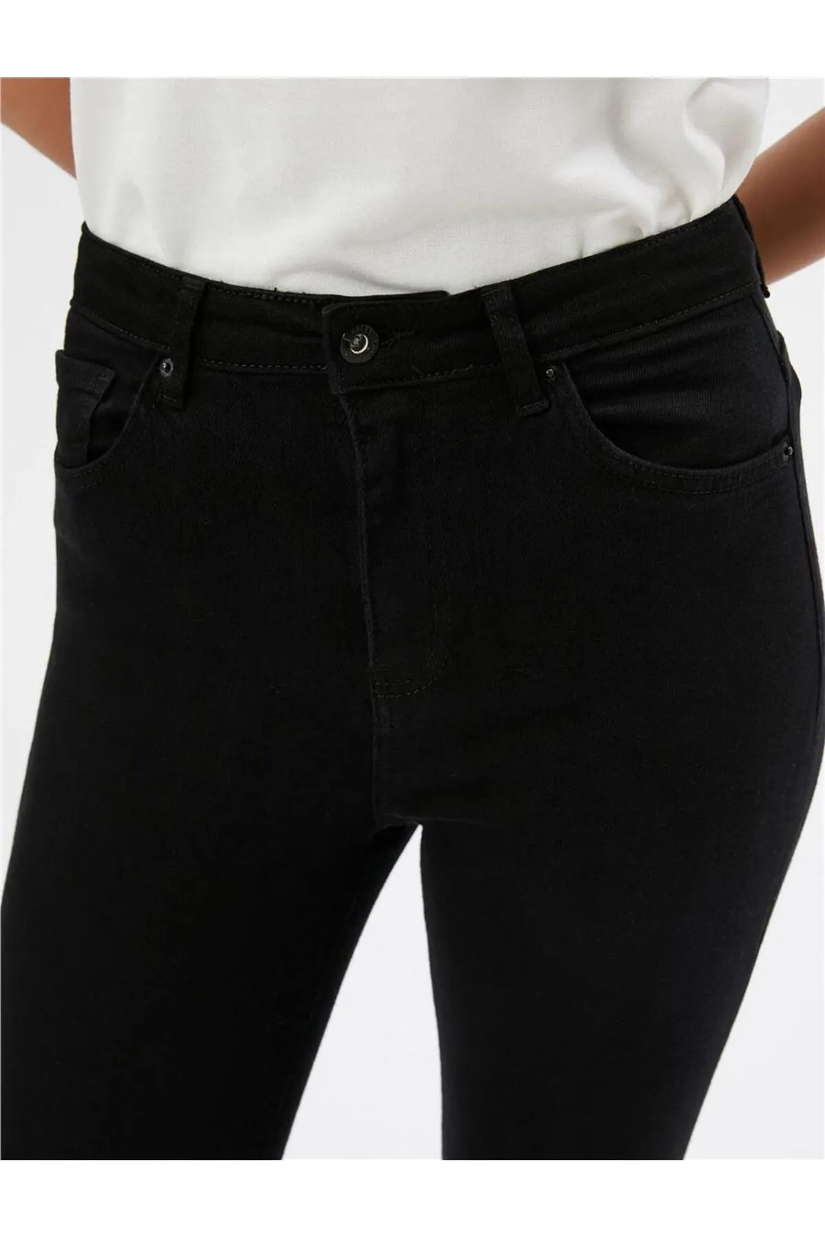 Koton  Jeans mit hoher Taille und schmalem Bein – Carmen-Jeans