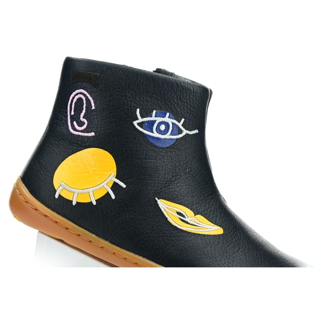 Camper Peu Cami TWS Sella Negro Surreal Face Black (K900216-003) schwarze Barfuß-Stiefeletten