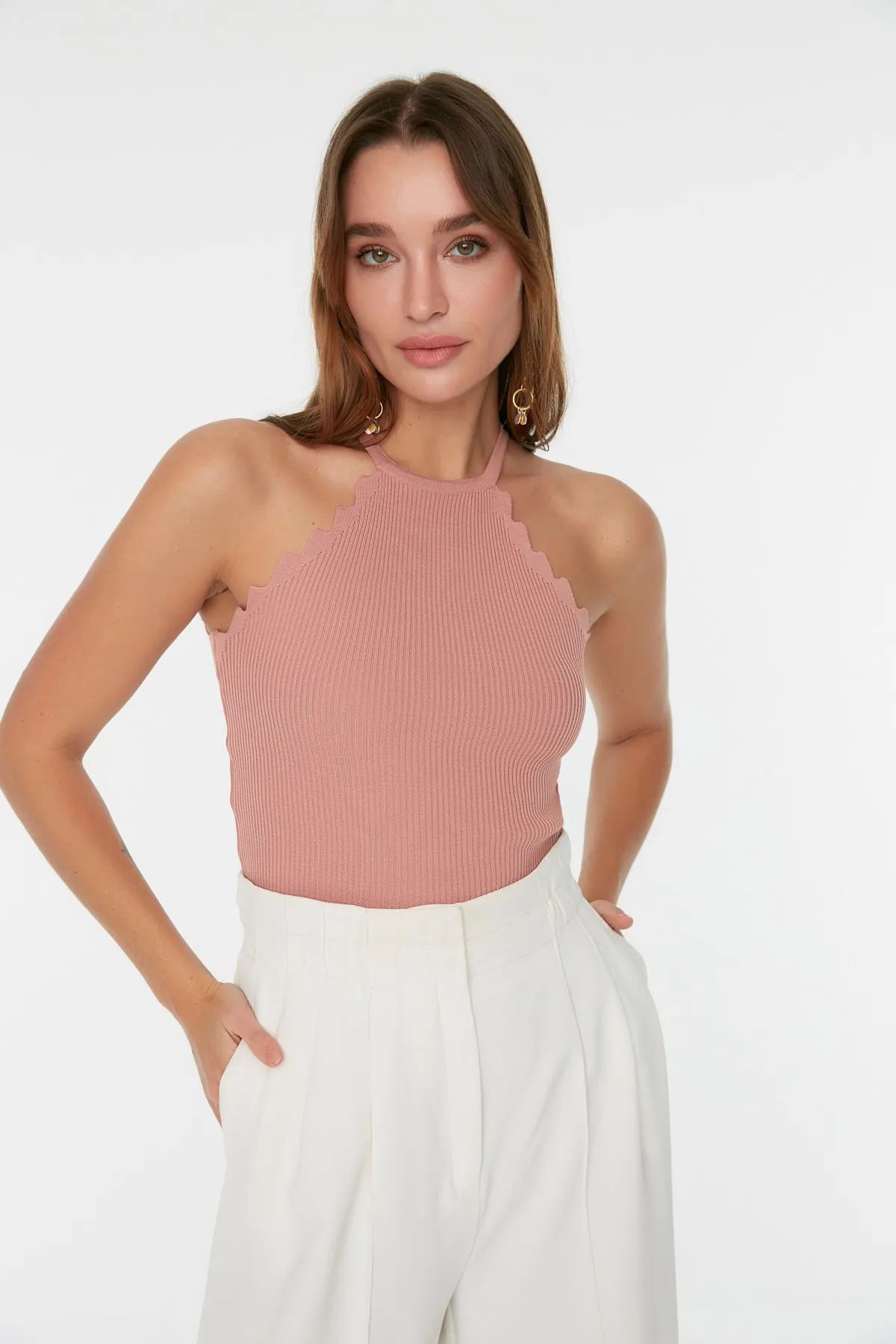 Trendyol Collection  Dusty Rose Neckholder-Strickbluse TWOSS22BZ0762
