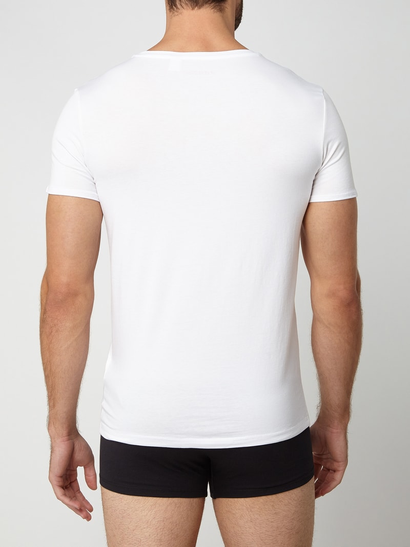T-Shirt mit Label-Detail in weiß