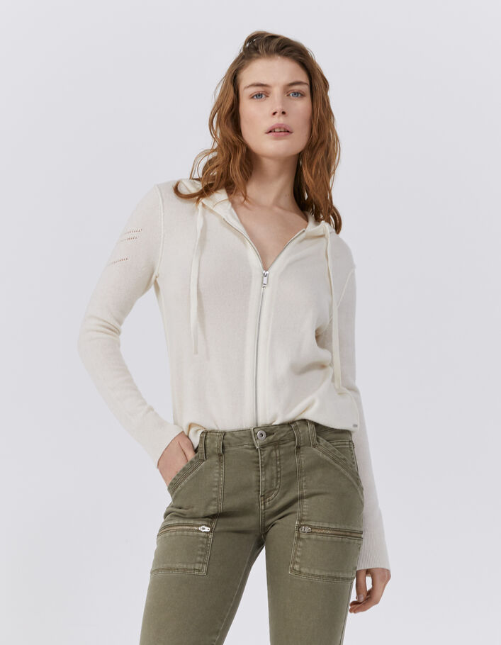 Cardigan à capuche blanc cassé en cachemire chevrons femme