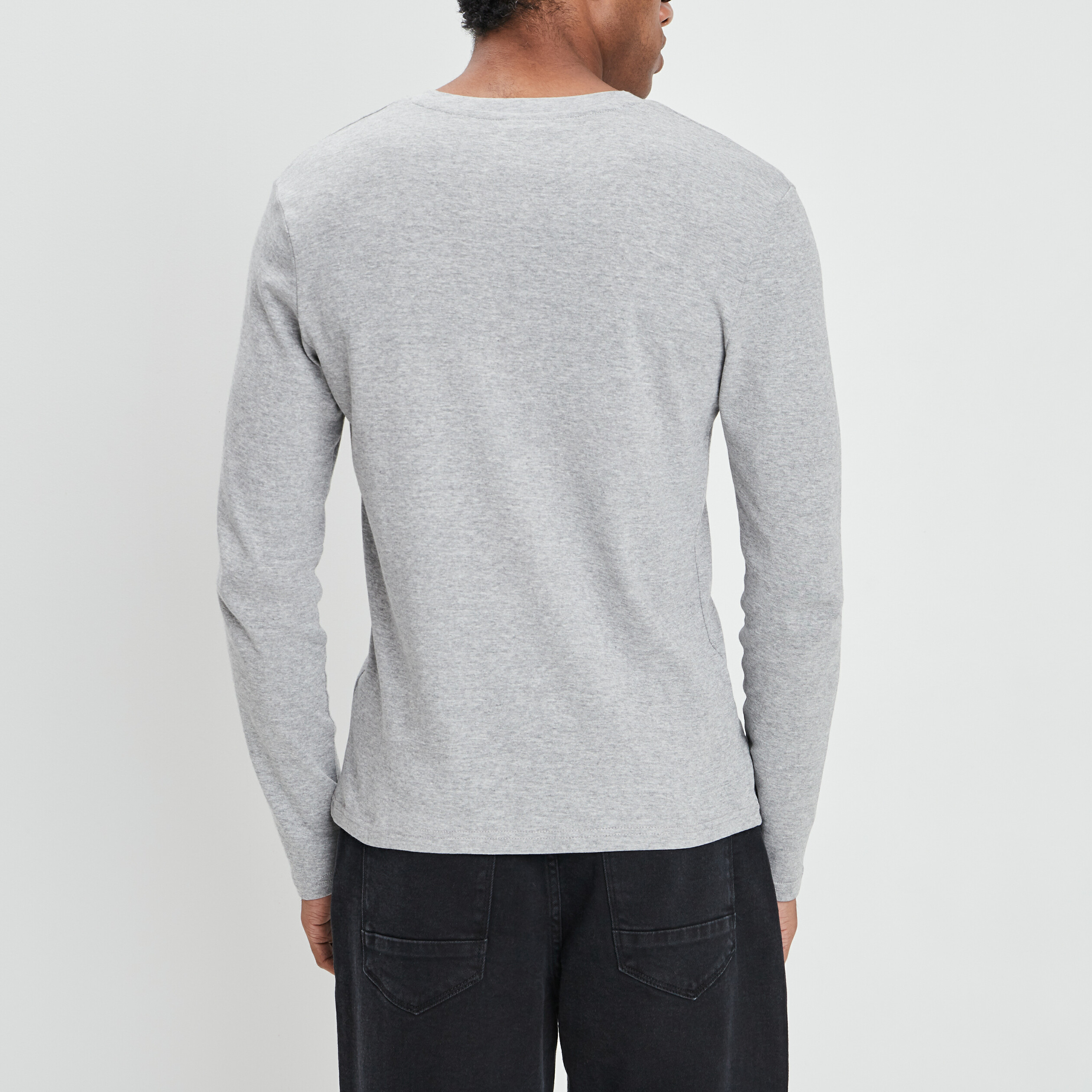 T-shirt manches longues col V gris clair homme | La Halle