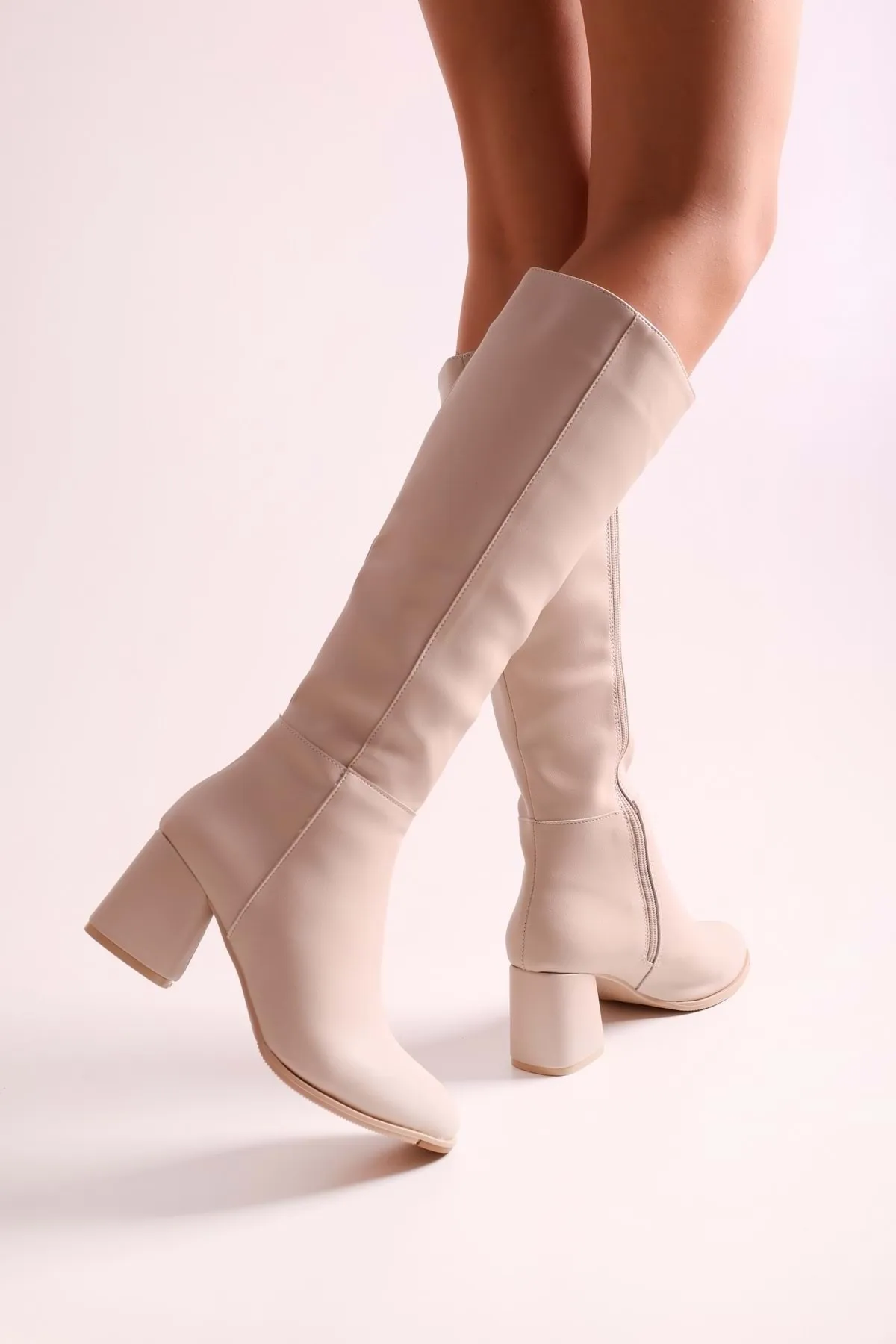 Shoeberry  Damen-Stiefel Kiella Beige Skin mit Absatz Beige Skin