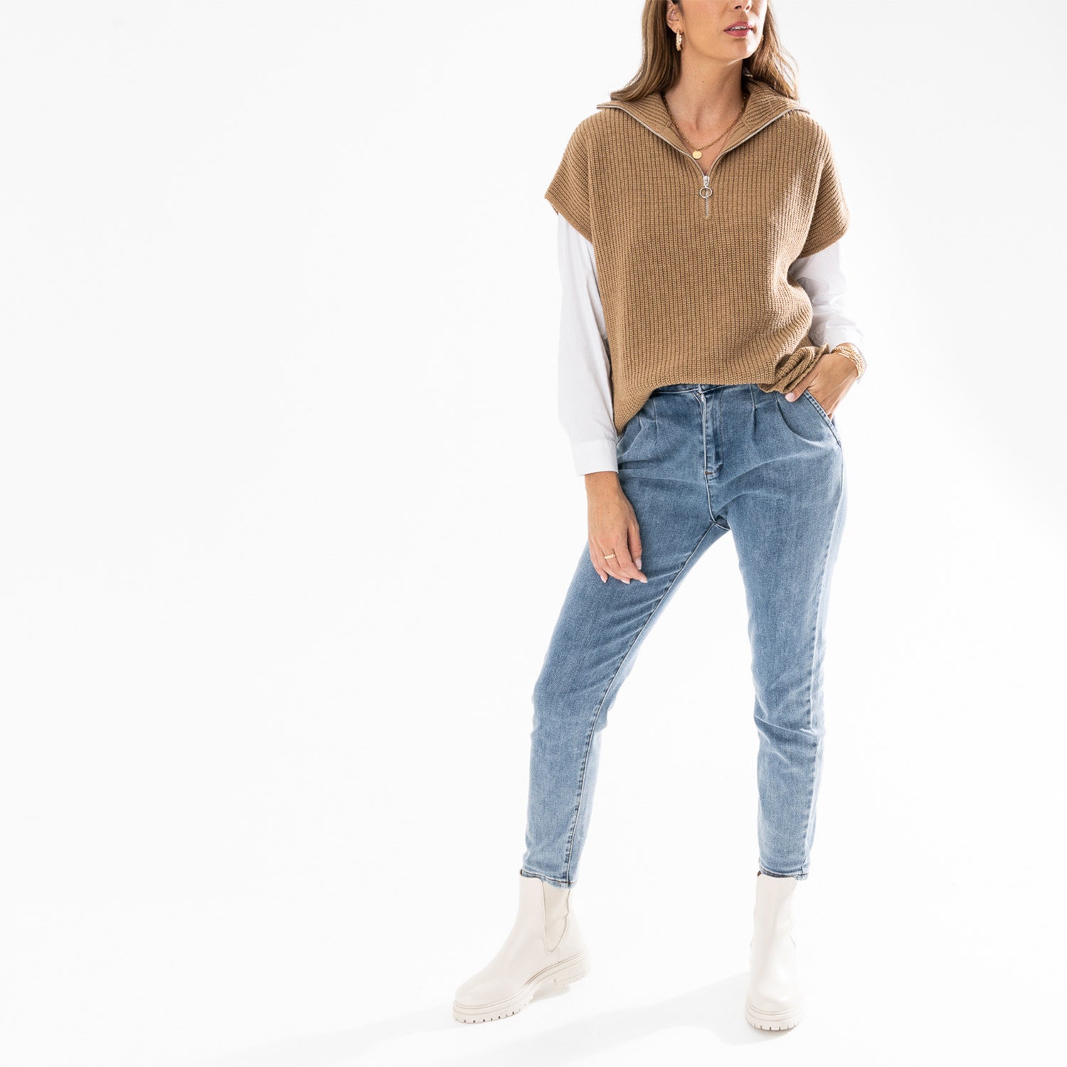 Pull-cape TEXTO beige en tricot à col camionneur - taille unique