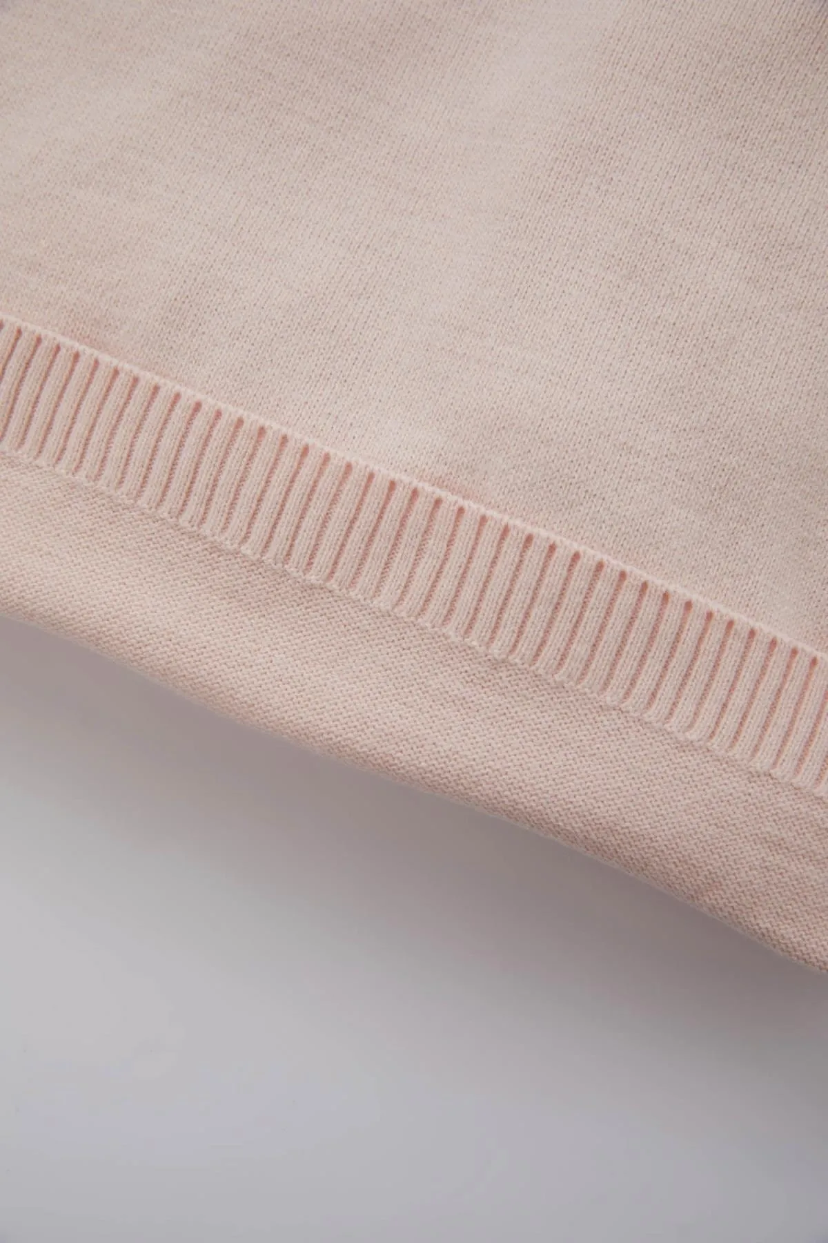 DeFacto  Baby-Mädchen-Pullover mit normaler Passform und Rundhalsausschnitt
