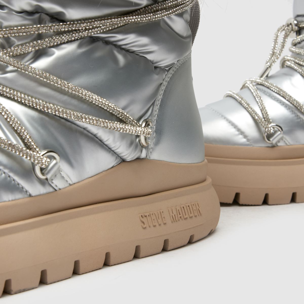 Steve Madden – Silverfärgade ice-storm-stövlar