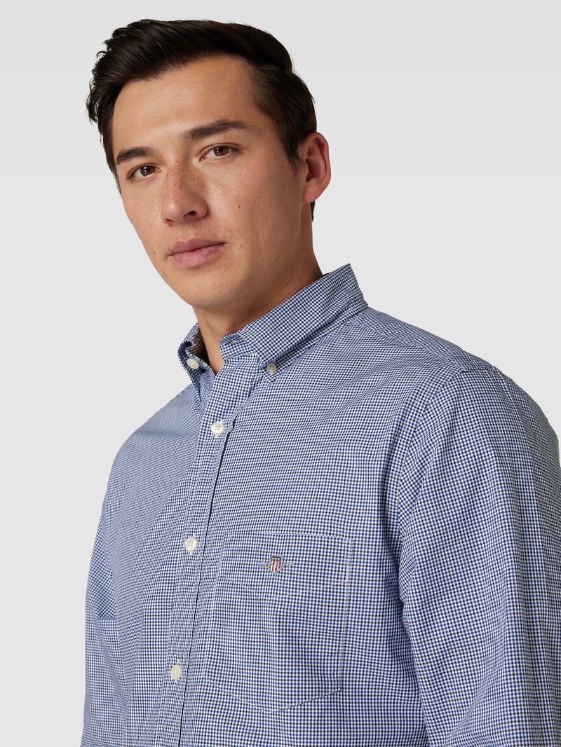 Regular Fit Freizeithemd mit Label-Stitching Modell 'POPLIN' in royalblau