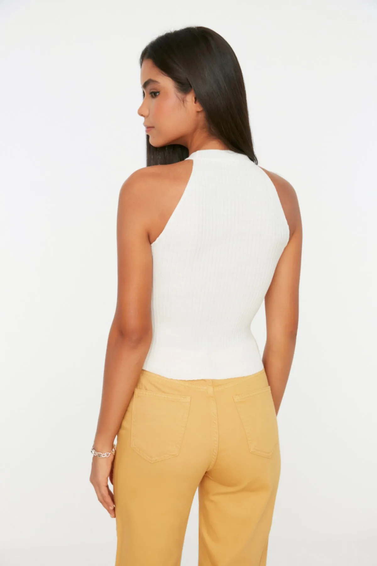 Trendyol Collection  Ecru Basic Neckholder-Strickbluse TWOSS20BZ0121