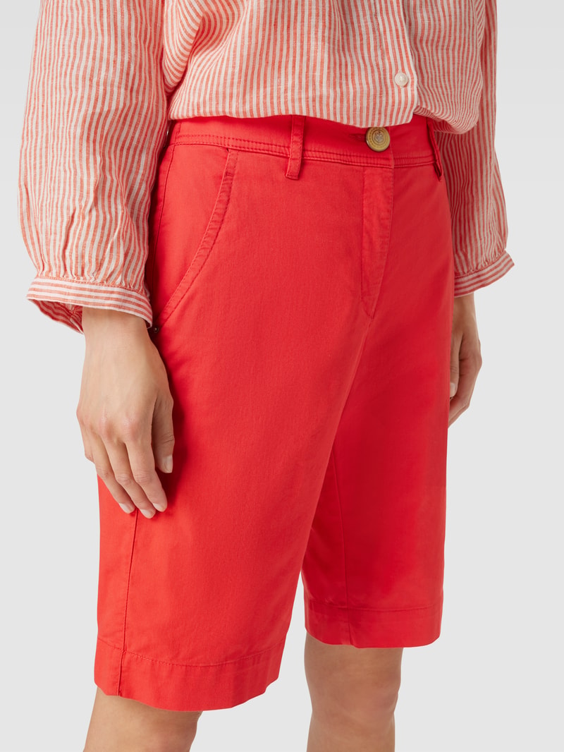 Bermudas mit Bügelfalten Modell 'VERA' in rot