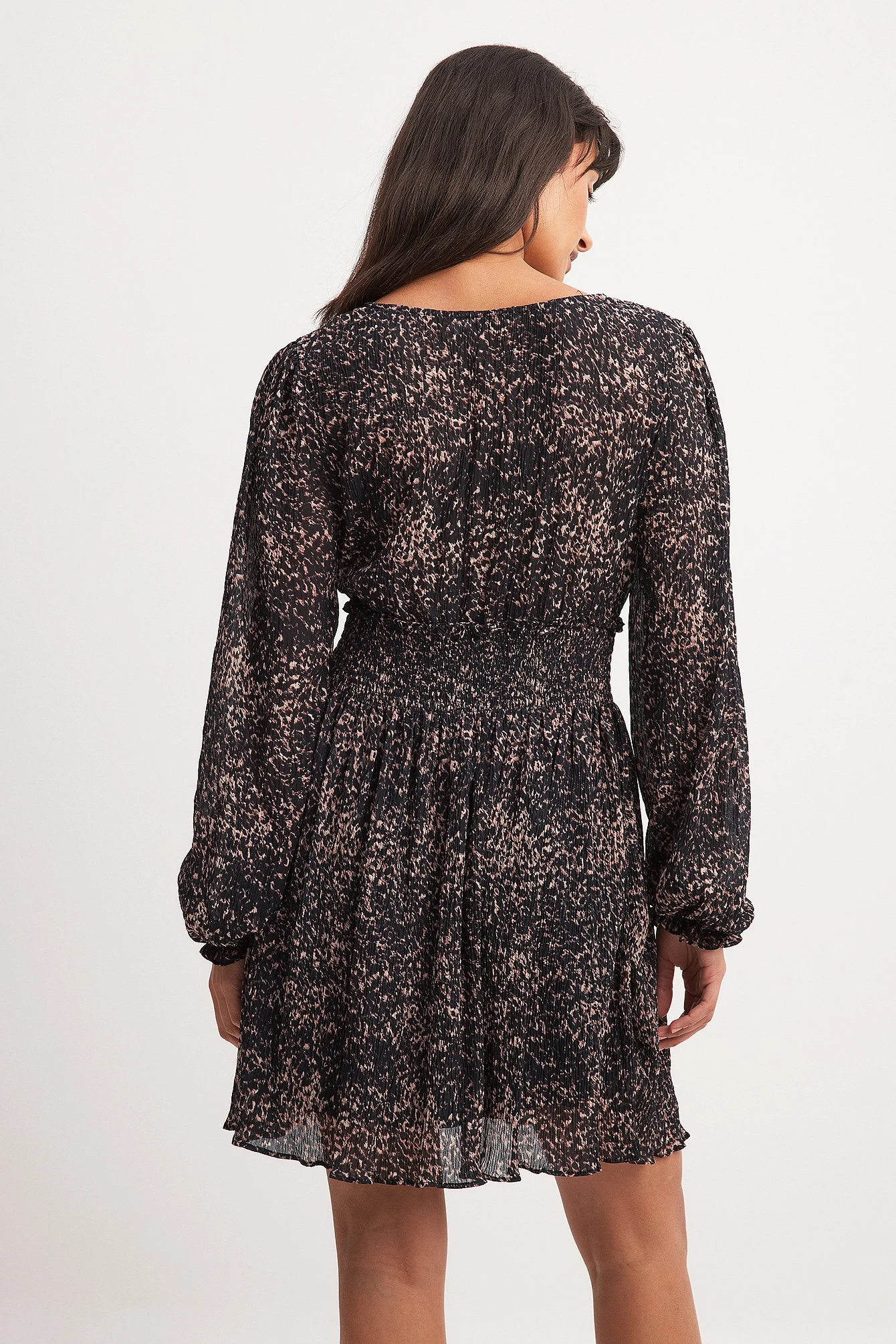 Strukturiertes Kleid mit Smock-Taille