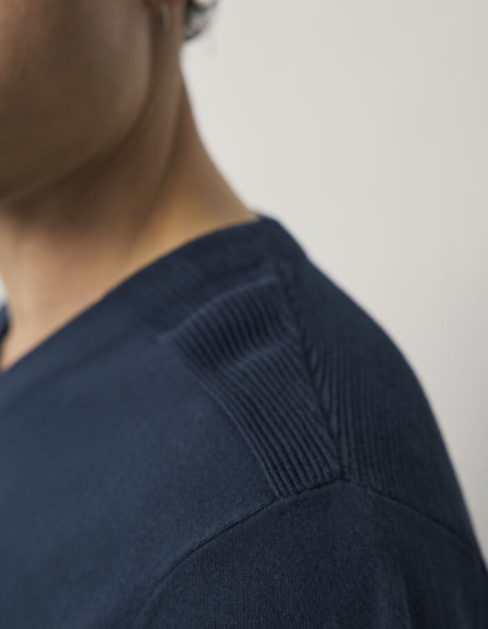 Pull marine à côtes Ottoman et col V Homme