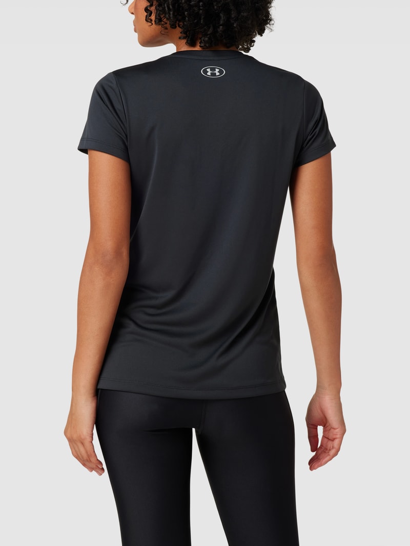 T-Shirt mit V-Ausschnitt in schwarz