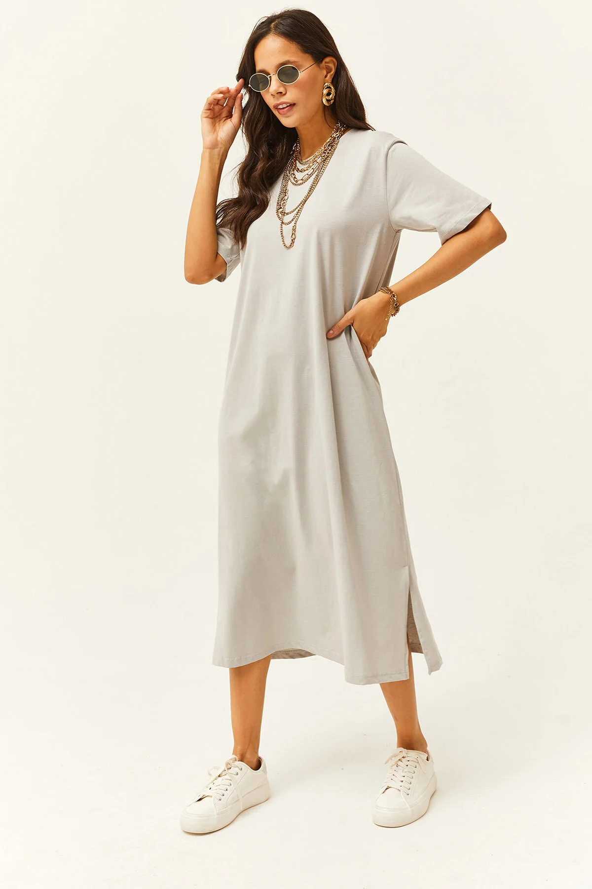 Olalook  Graues Oversize-Baumwollkleid von Yunus für Damen mit Seitenschlitzen ELB-19001880