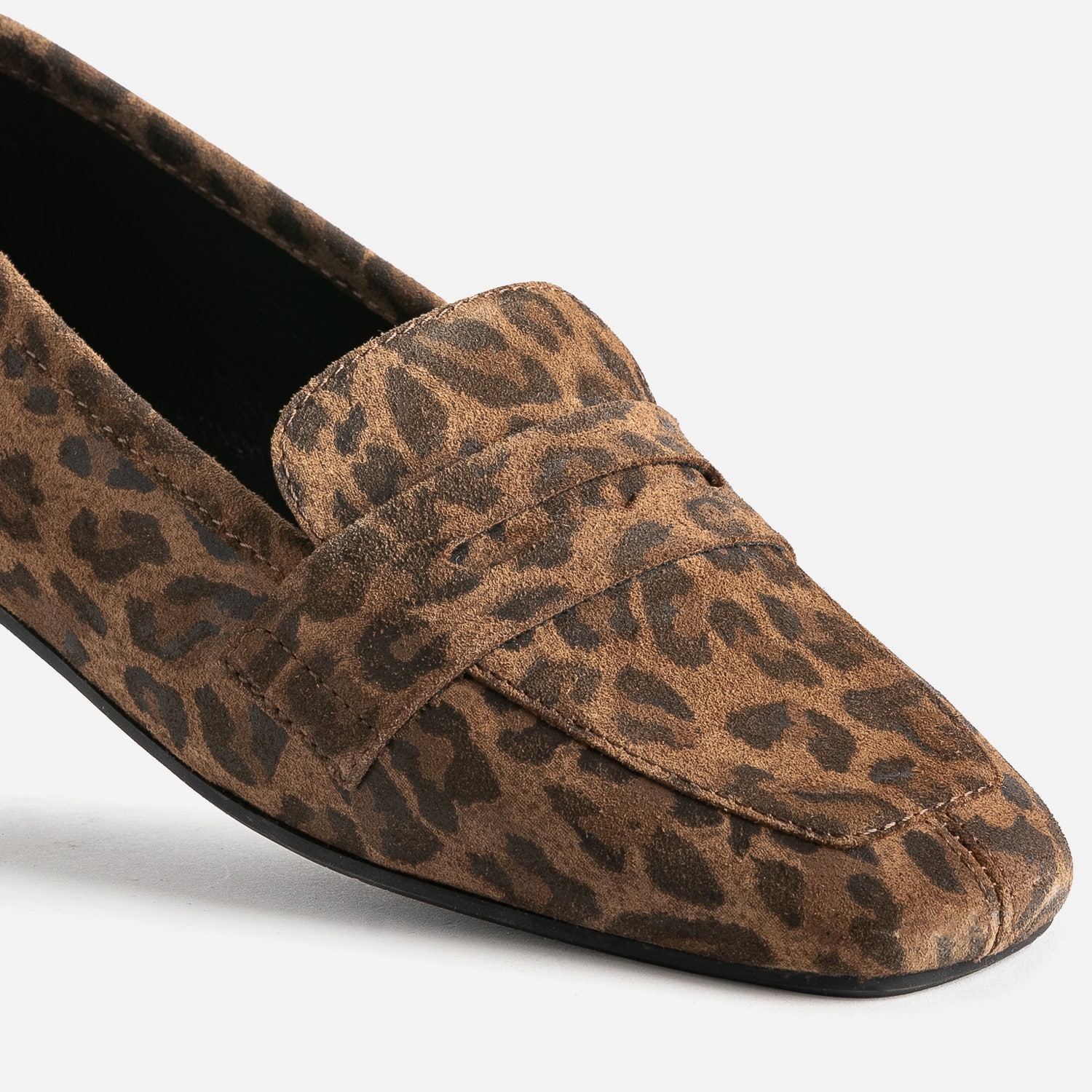 Mocassin camel en cuir velours effet léopard