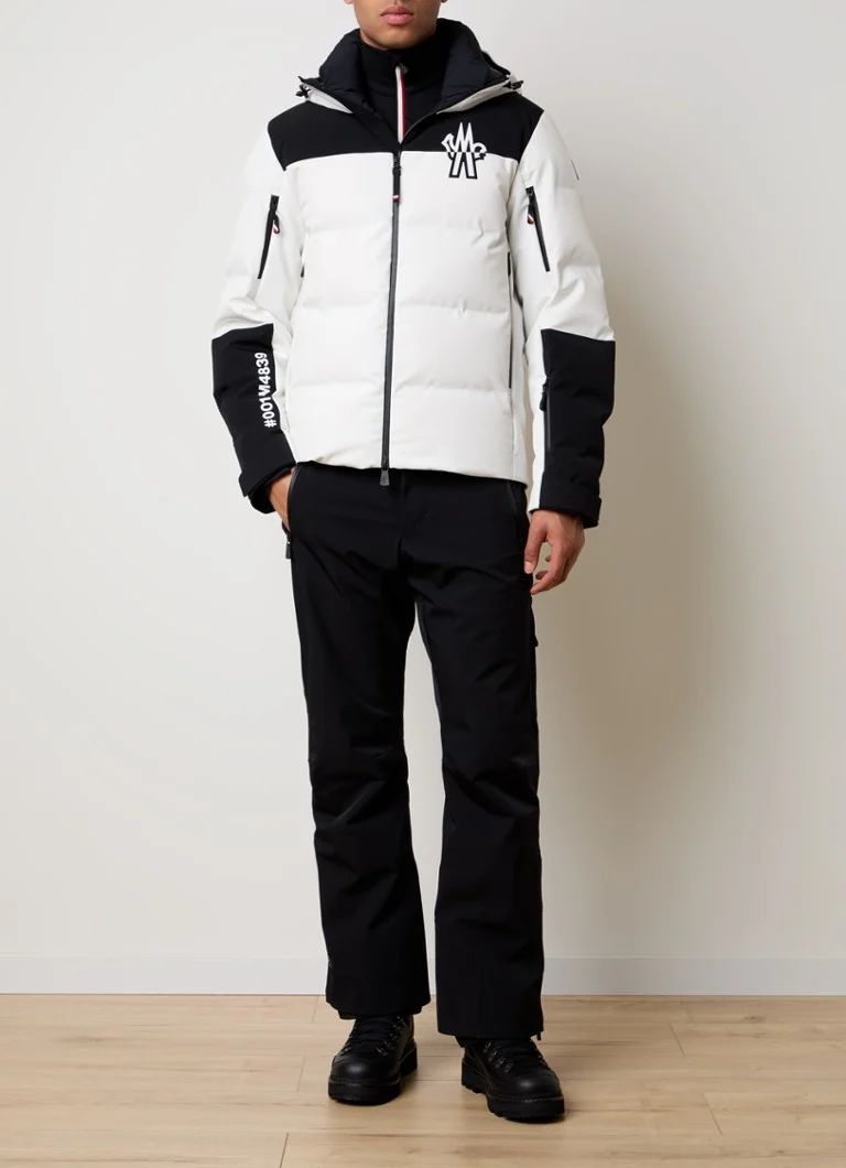 Jachetă de schi Moncler Curtis cu logo și buzunare cu fermoar.