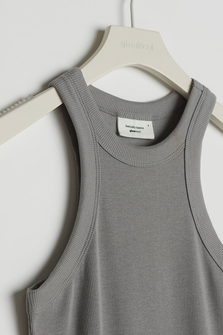 Basic rib tank